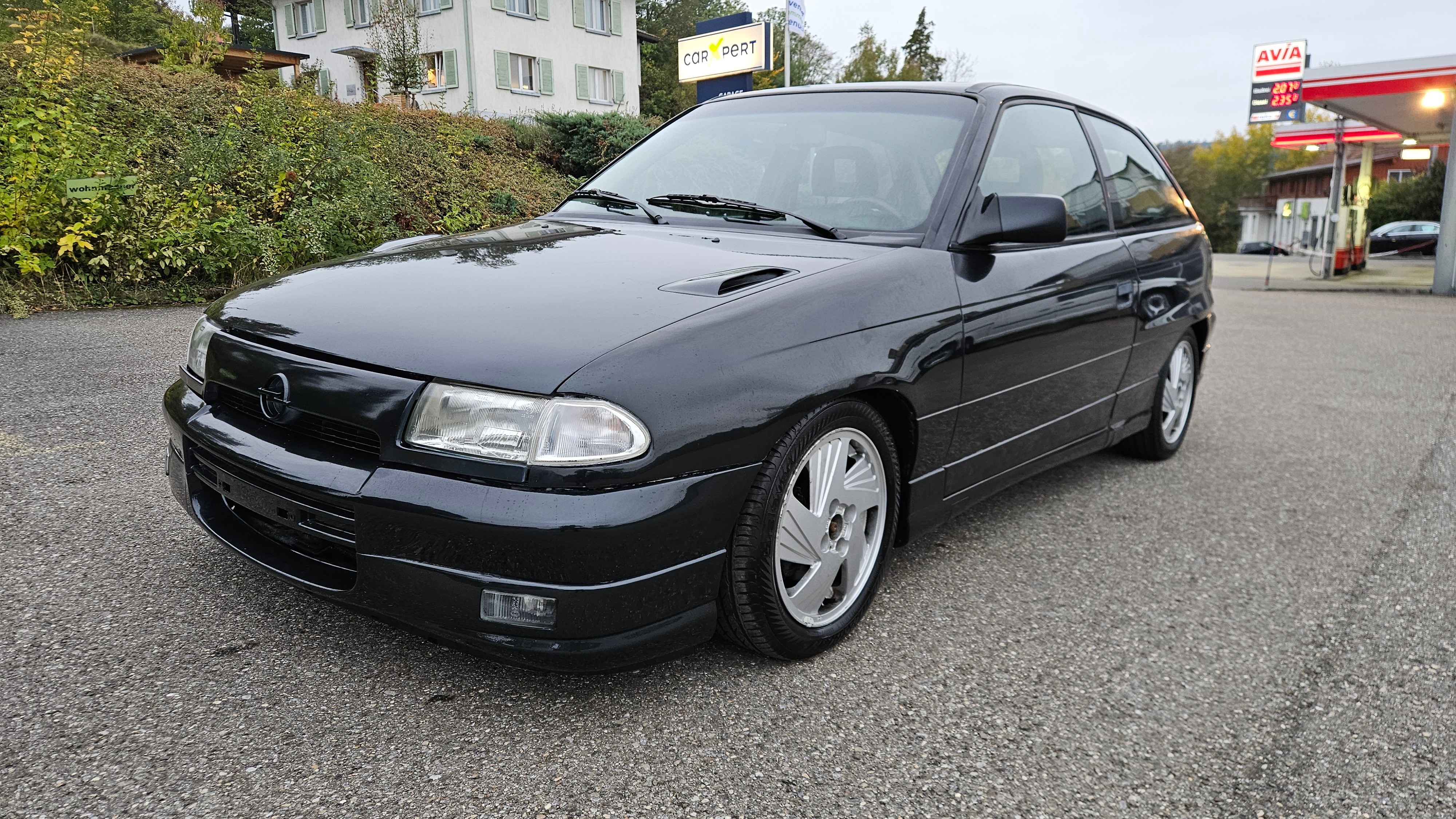 Car photo