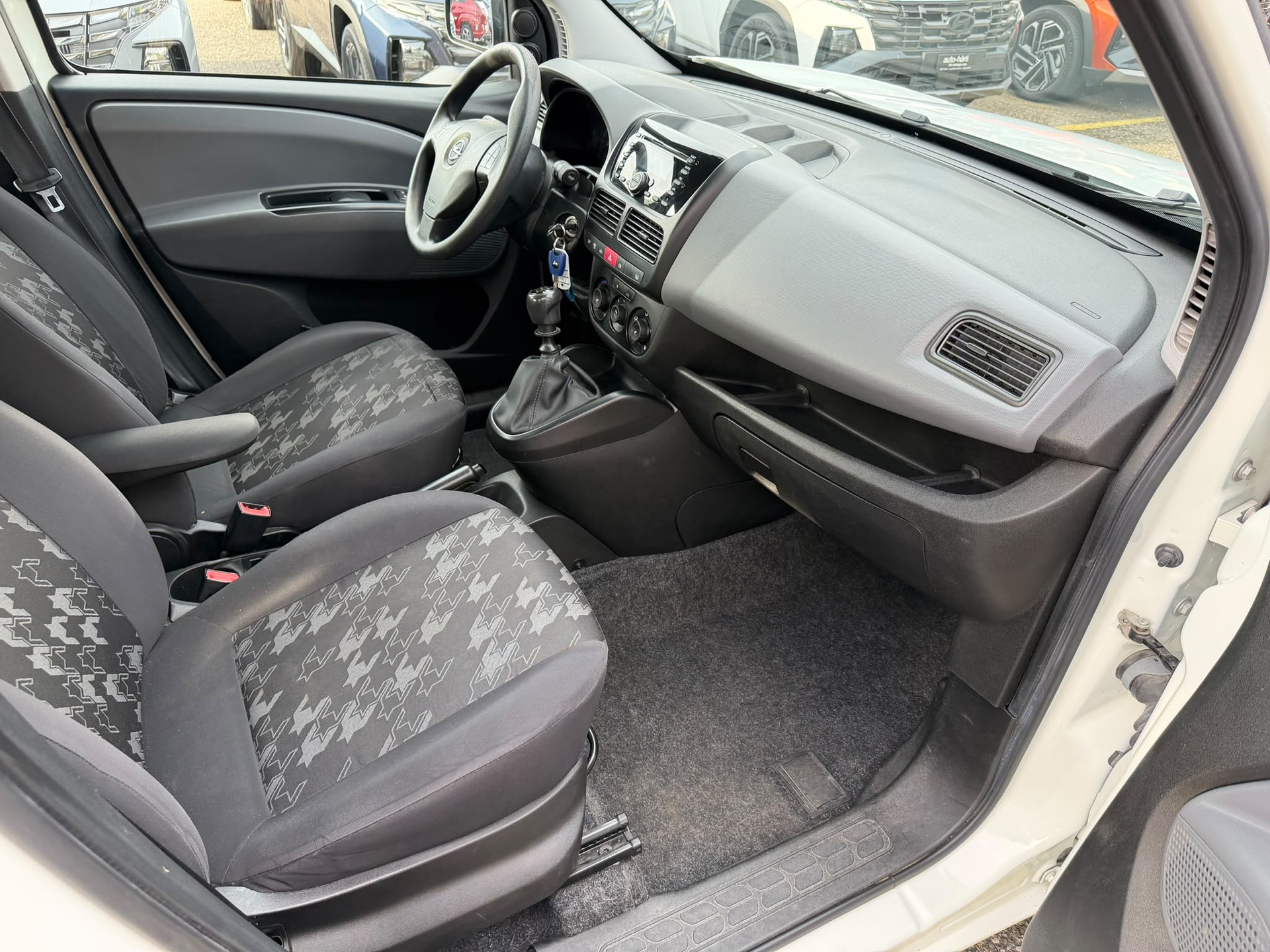 OPEL Combo 1.4 T Enjoy-image-3