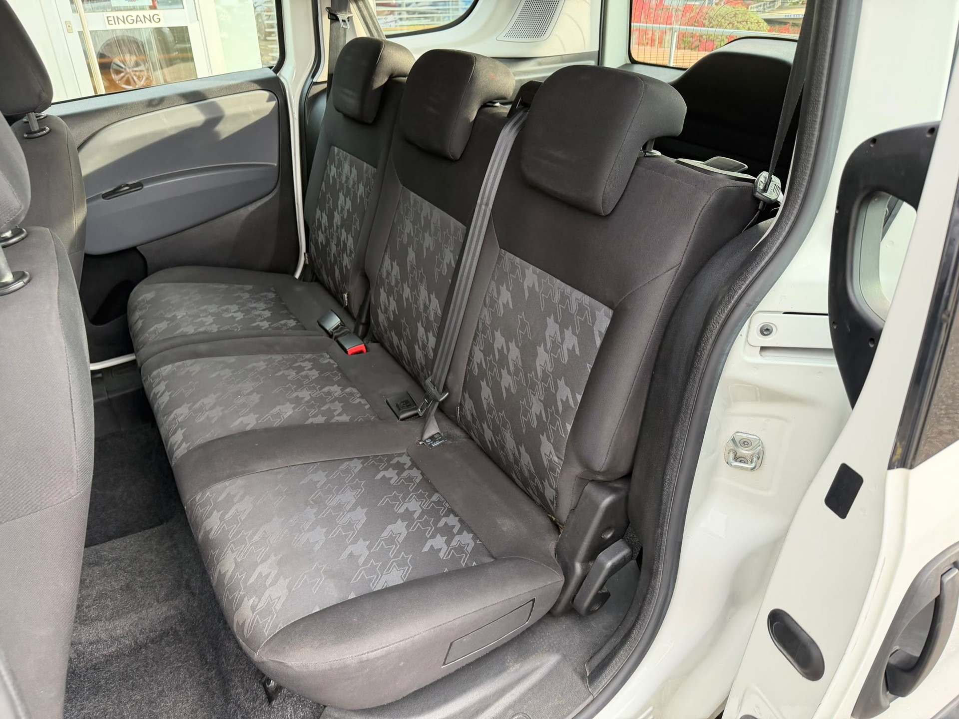 OPEL Combo 1.4 T Enjoy-image-11