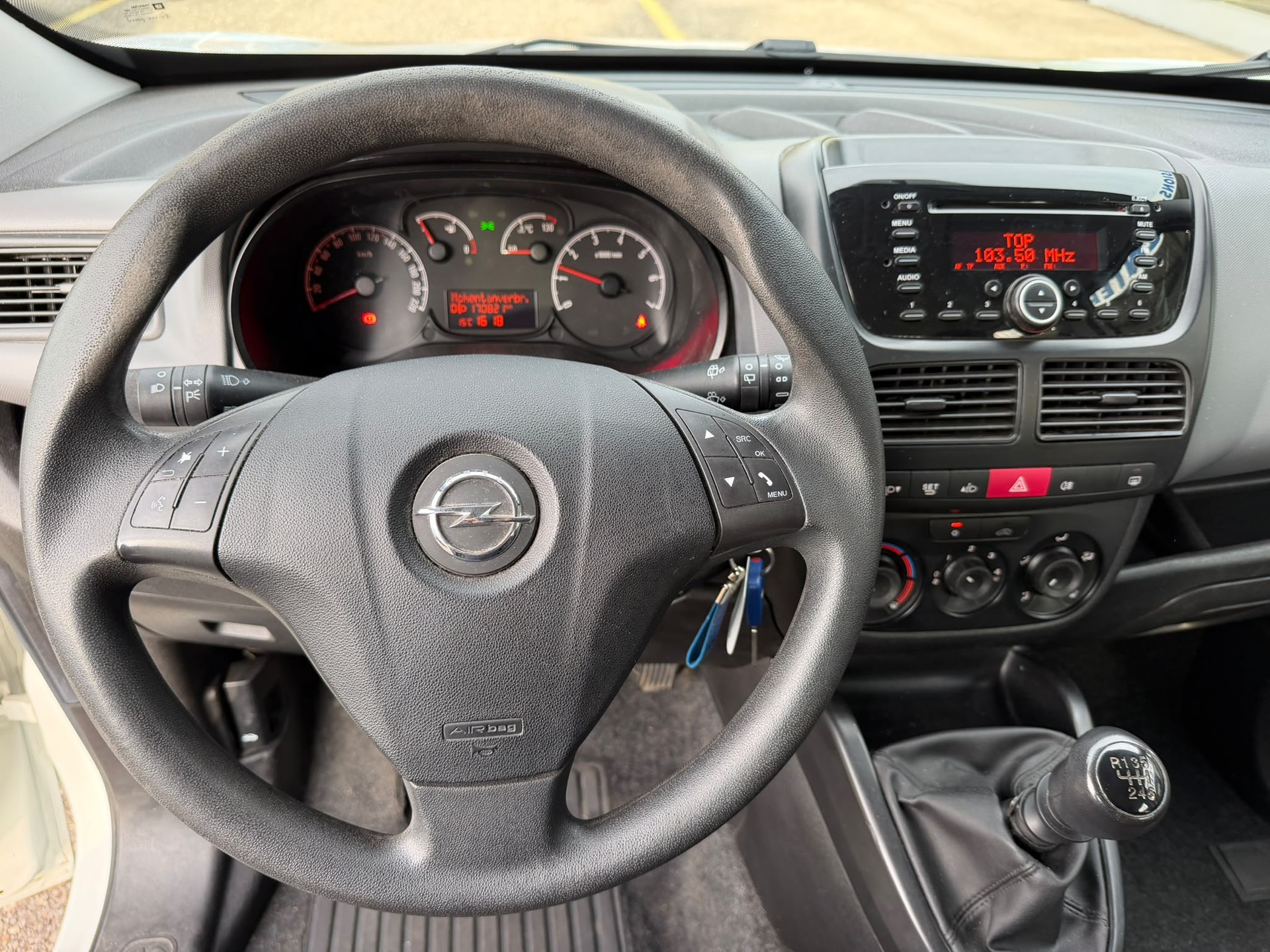 OPEL Combo 1.4 T Enjoy-image-2