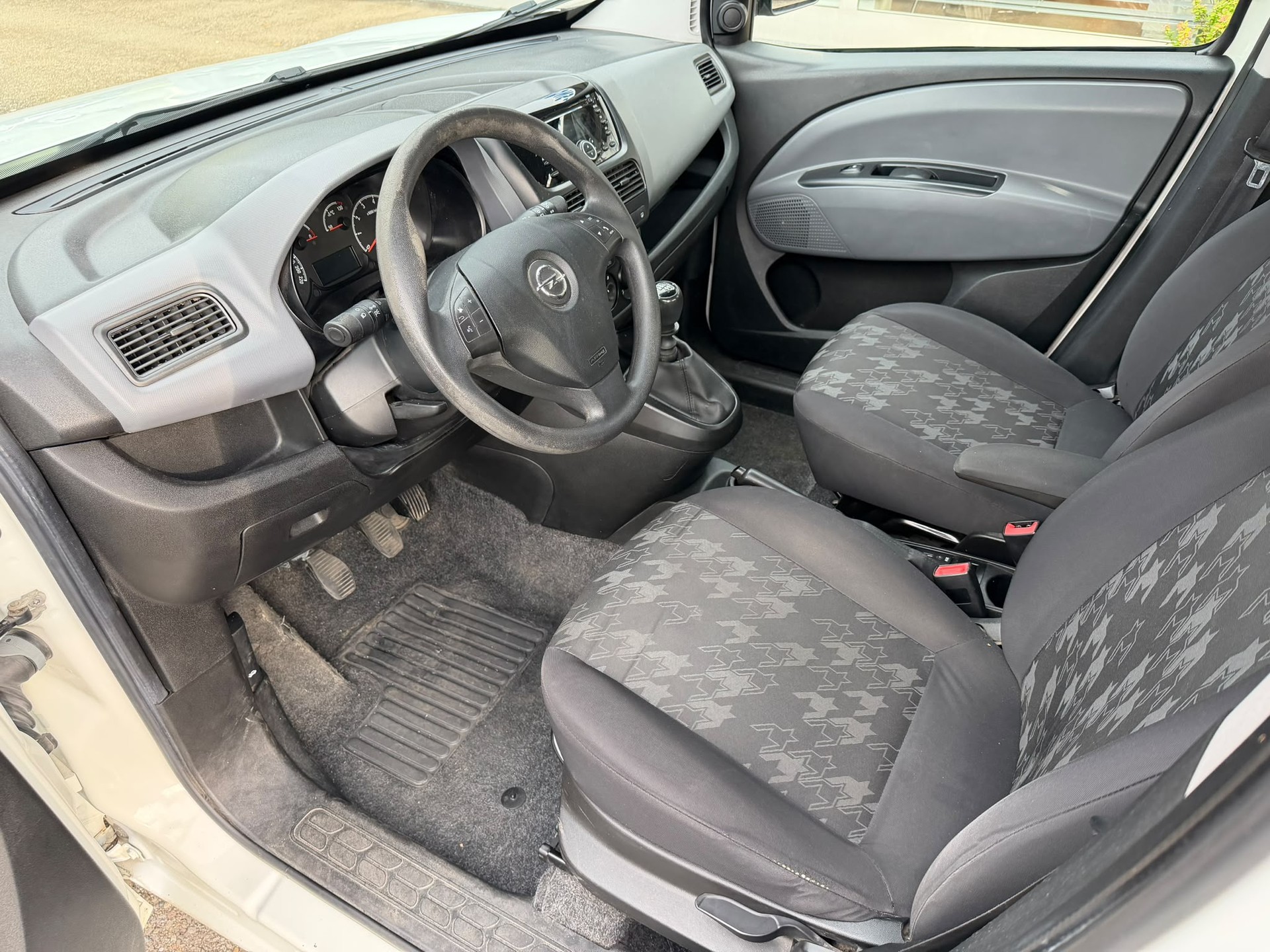 OPEL Combo 1.4 T Enjoy-image-1
