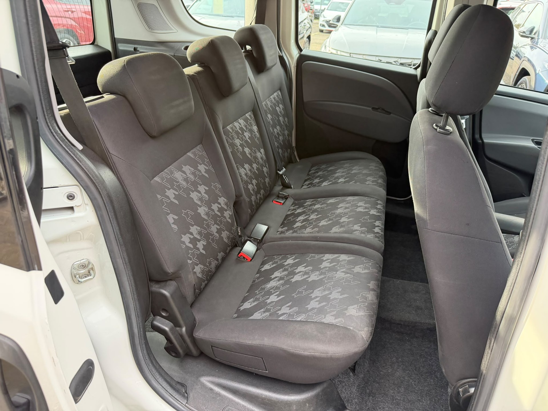 OPEL Combo 1.4 T Enjoy-image-6