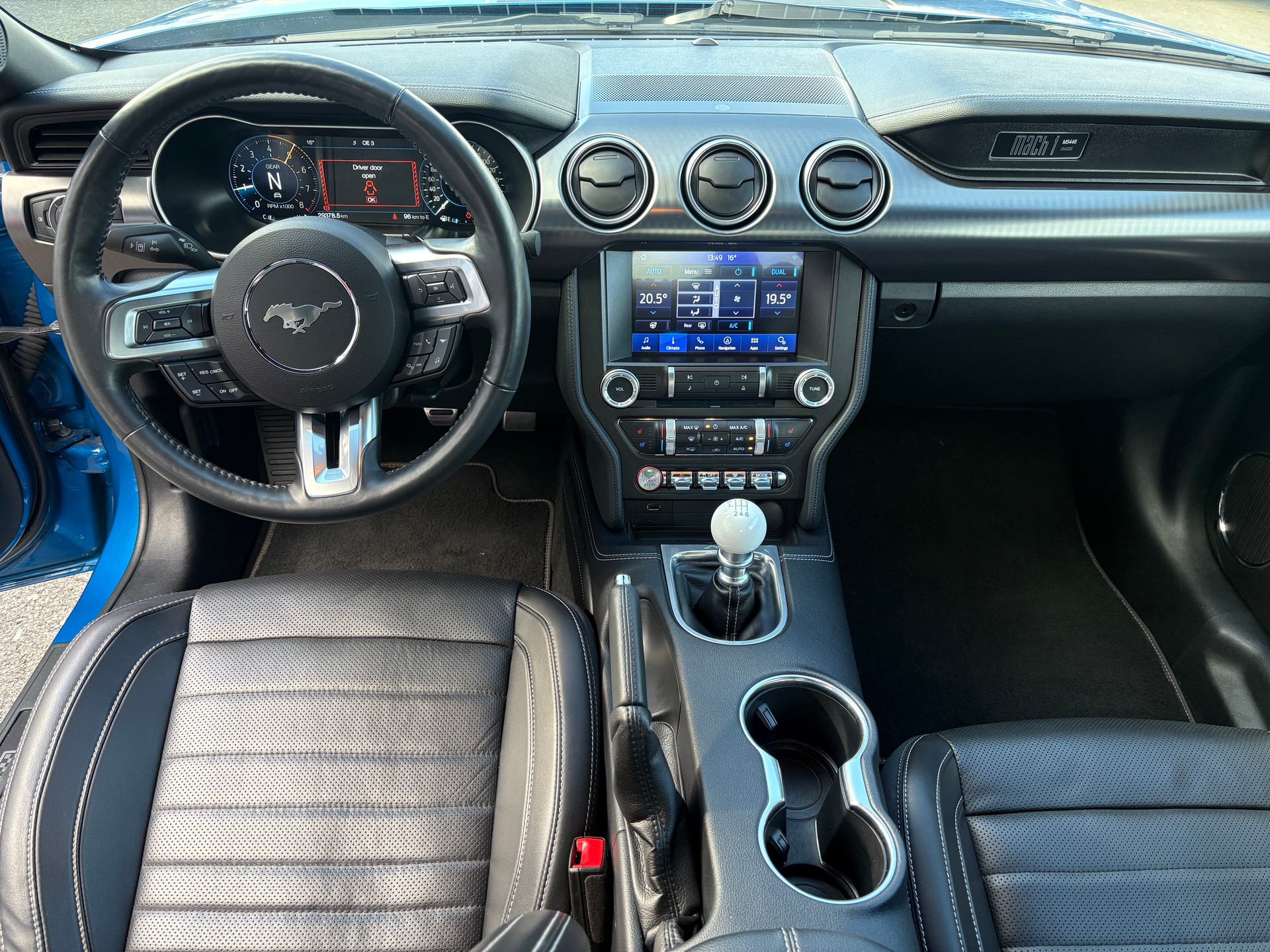 FORD Mustang Coupé 5.0 V8 Mach 1-image-6
