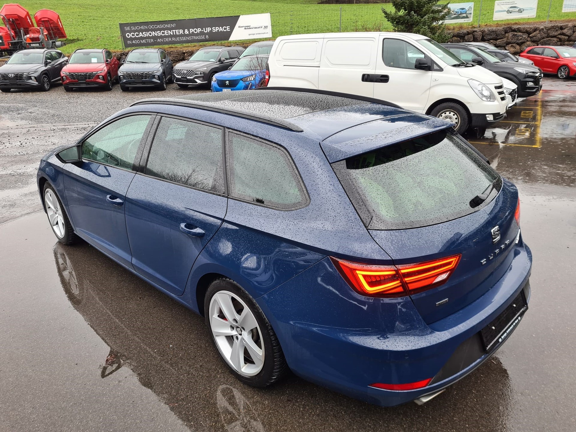 SEAT Leon ST 2.0 TSI Cupra 300 4 Drive DSG-image-4
