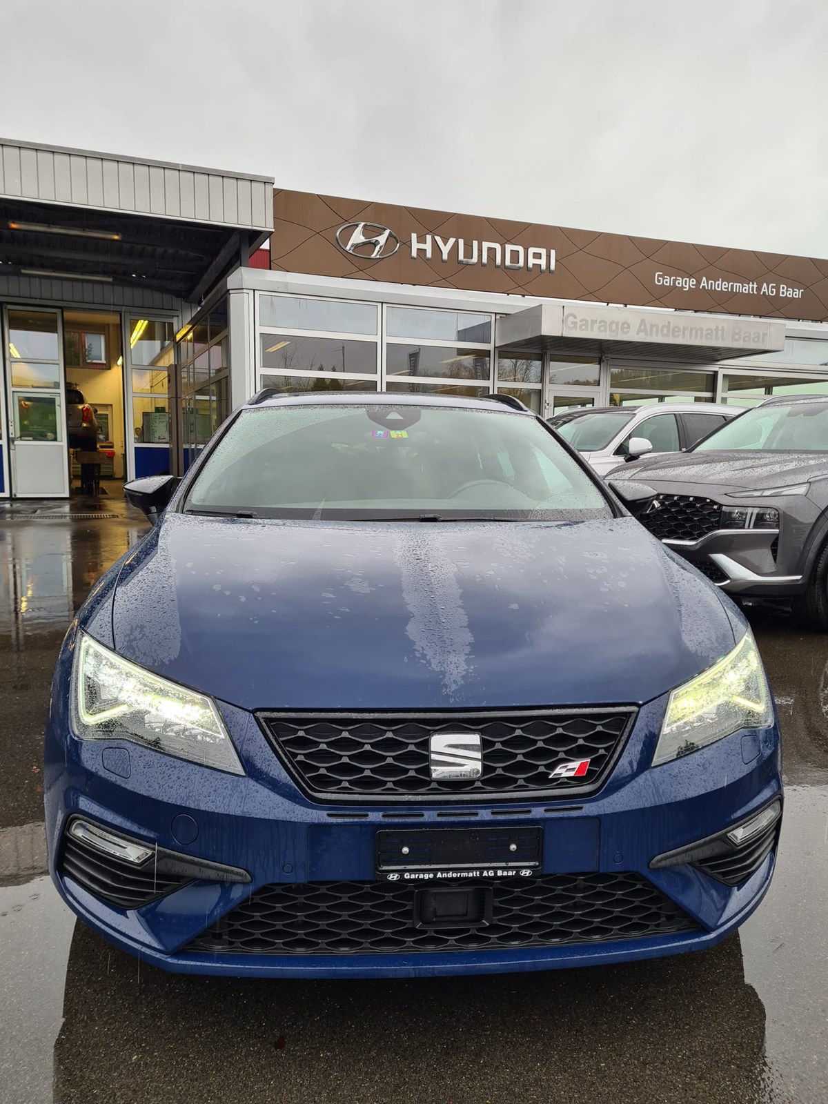 SEAT Leon ST 2.0 TSI Cupra 300 4 Drive DSG-image-3