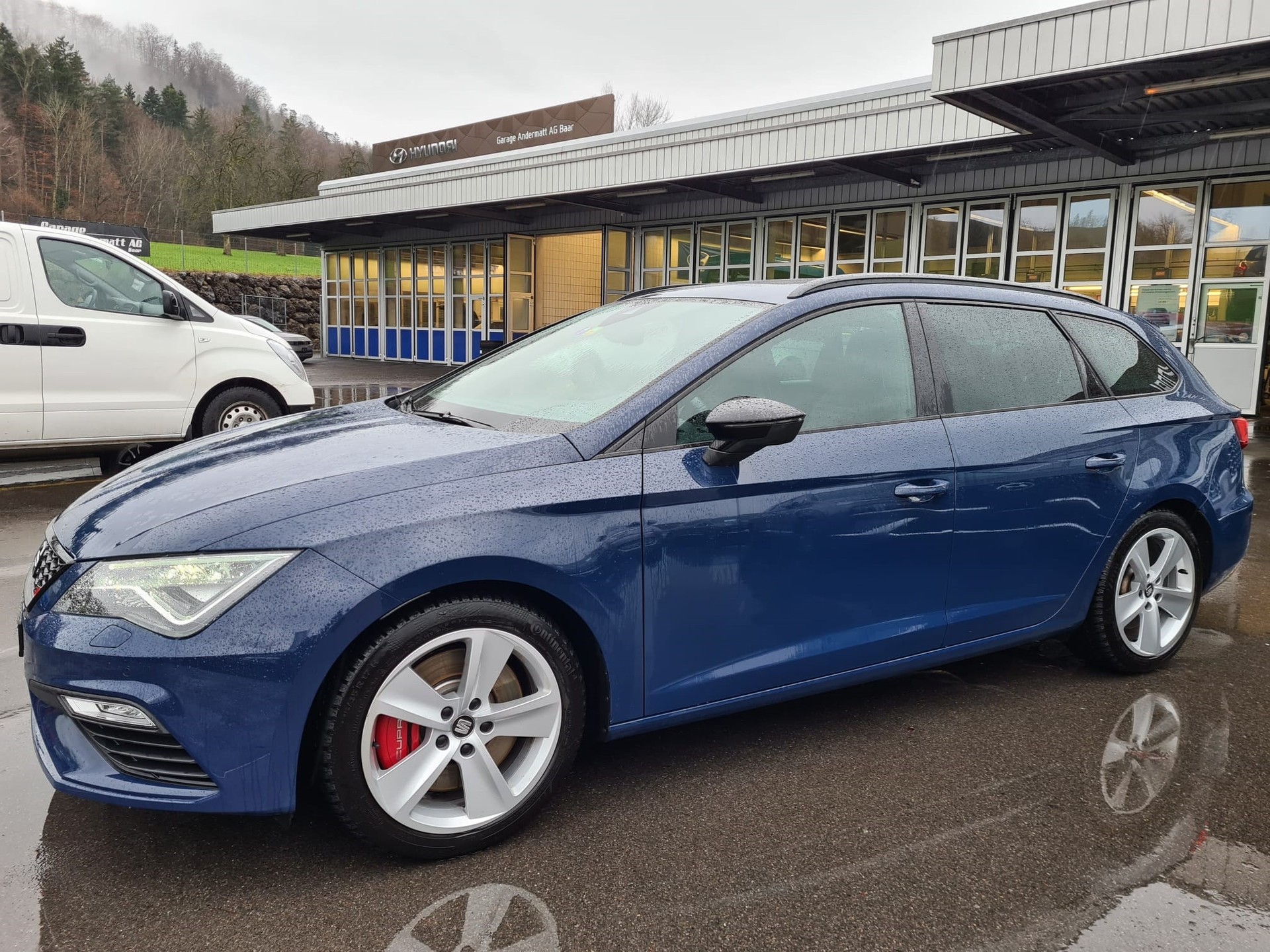 SEAT Leon ST 2.0 TSI Cupra 300 4 Drive DSG-image-1