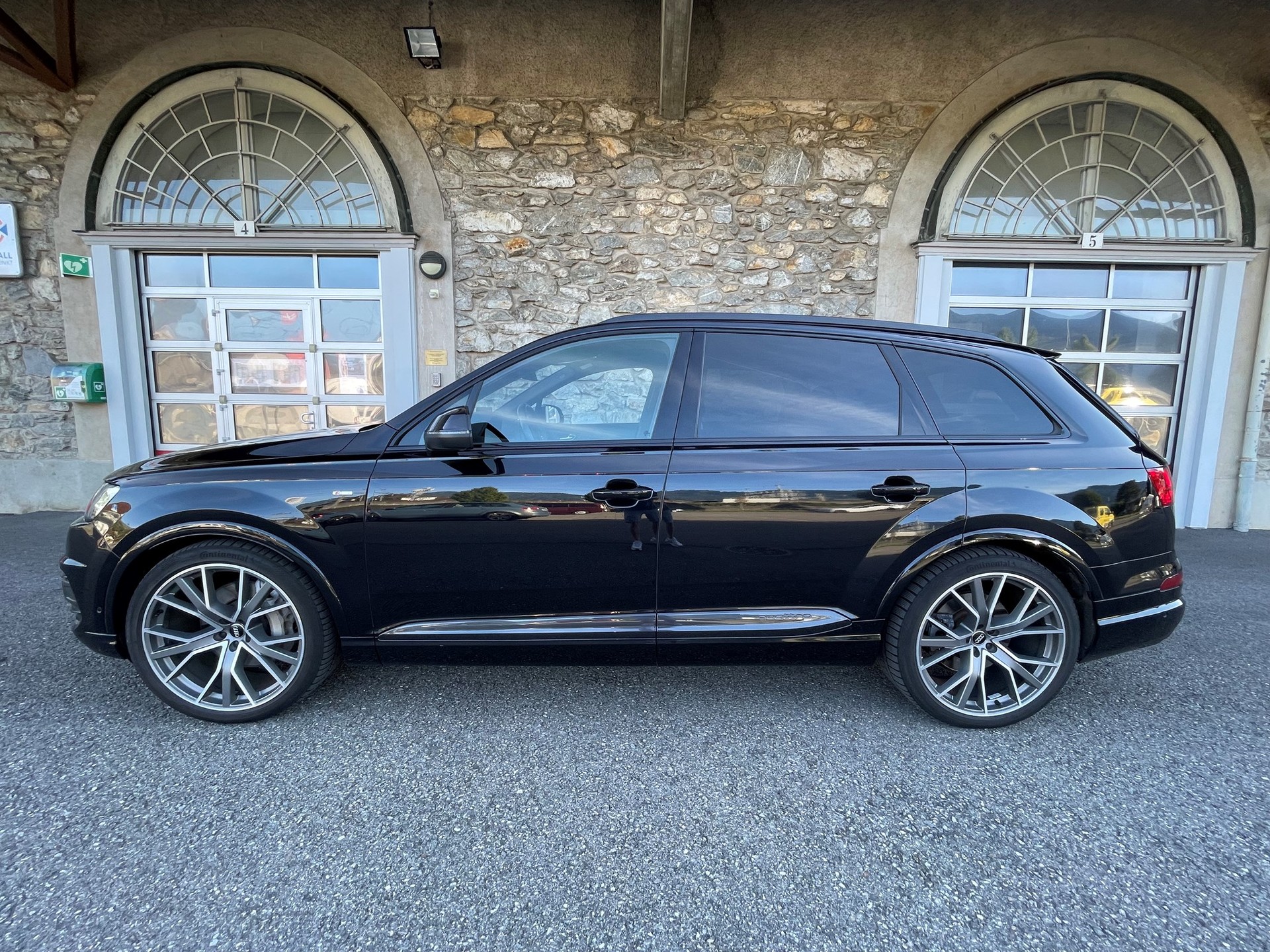 AUDI Q7 3.0 TDI quattro tiptronic-image-2