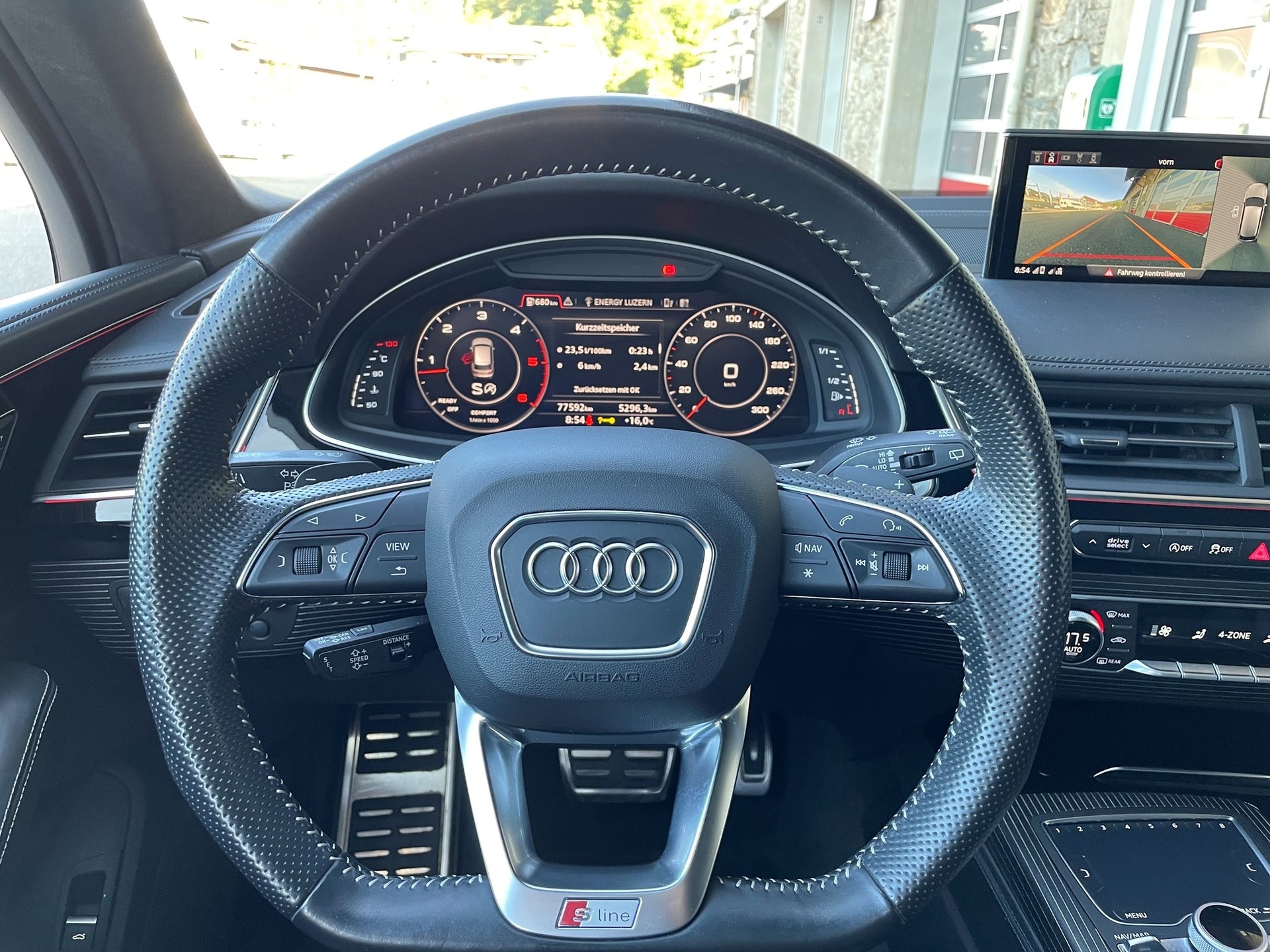 AUDI Q7 3.0 TDI quattro tiptronic-image-11