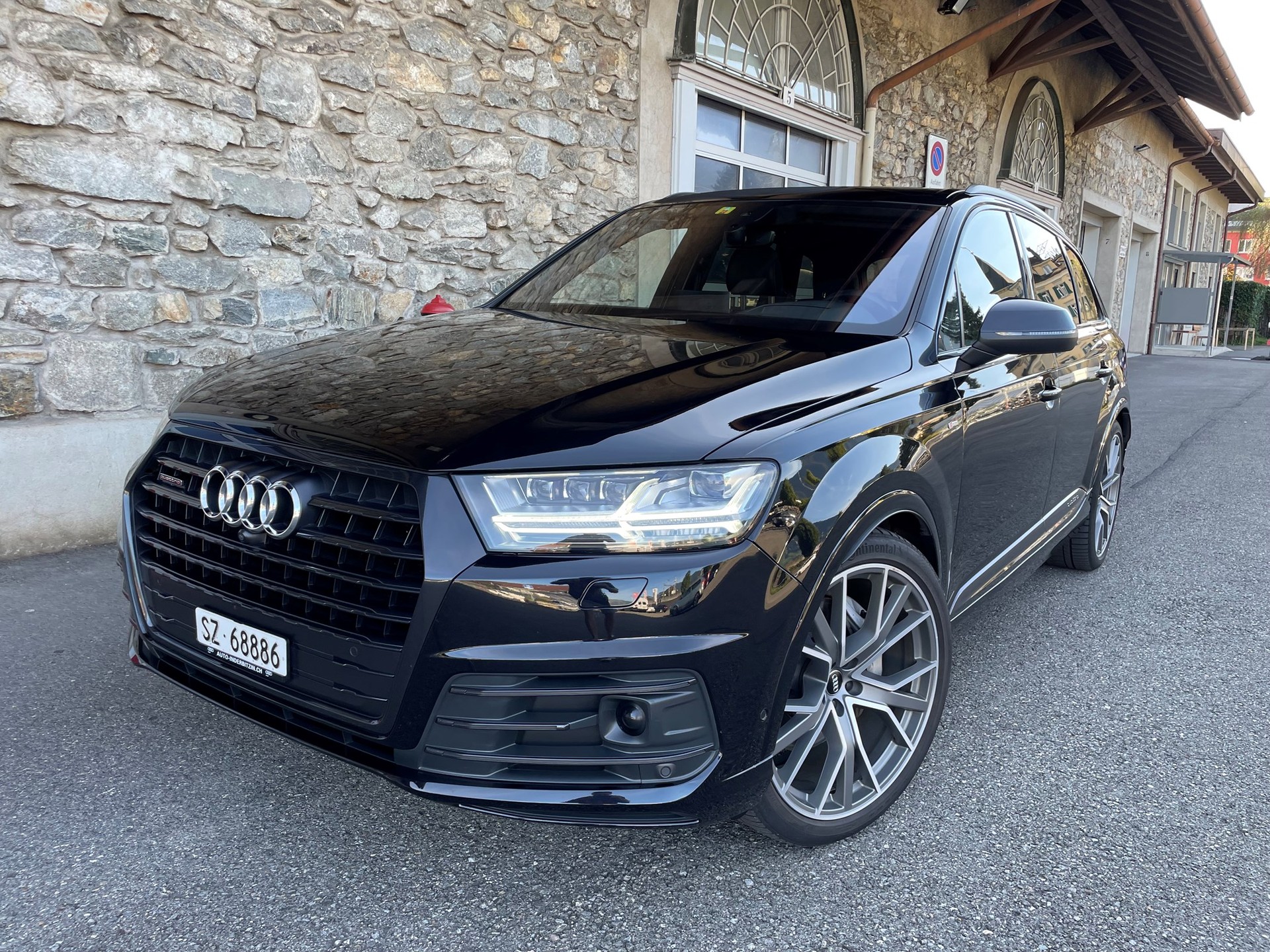 AUDI Q7 3.0 TDI quattro tiptronic-image-1
