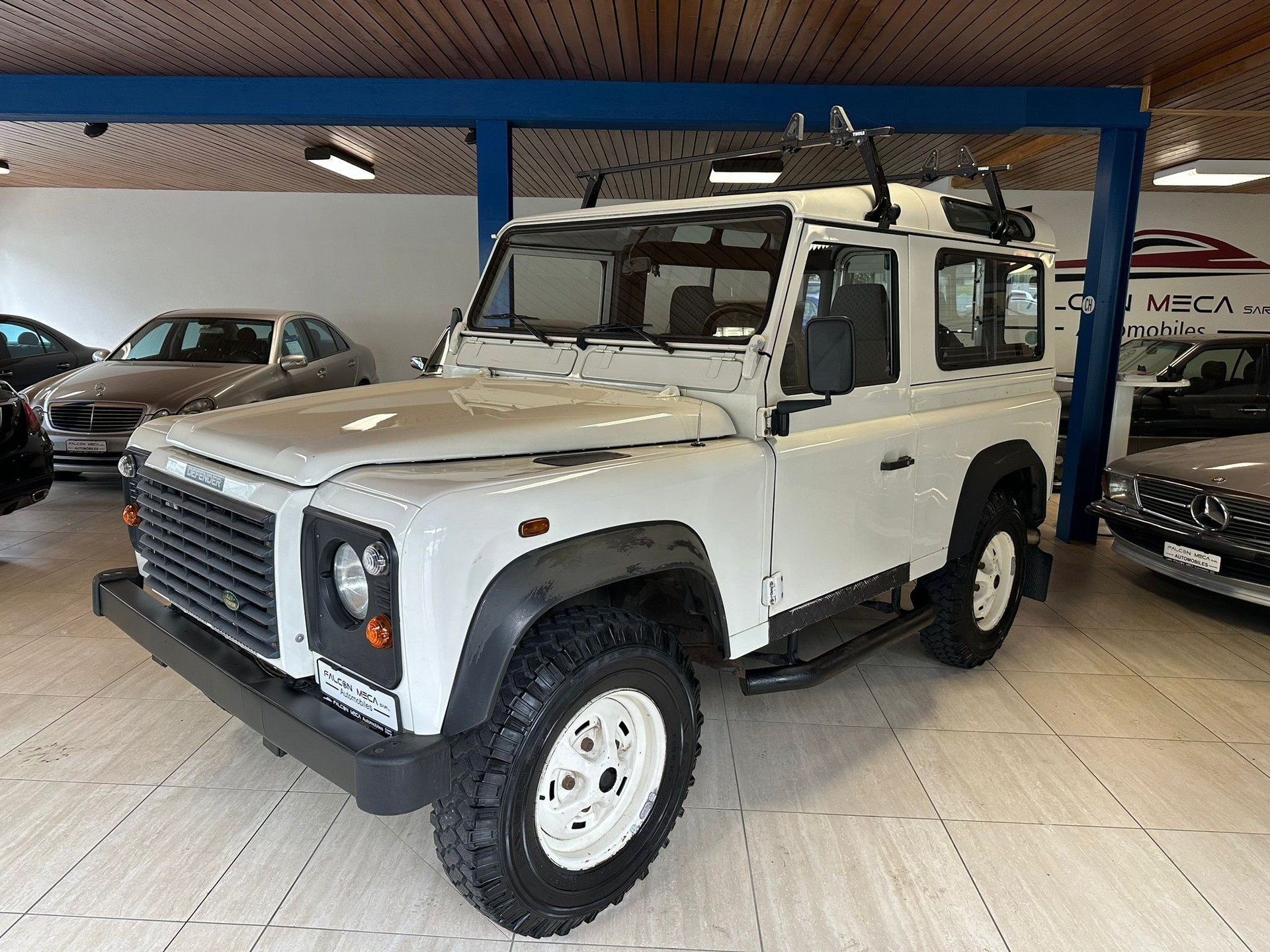 LAND ROVER Defender 90 2.5 Td5-image-2