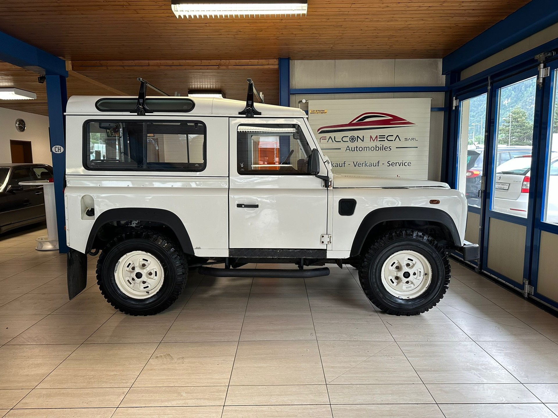 LAND ROVER Defender 90 2.5 Td5-image-7