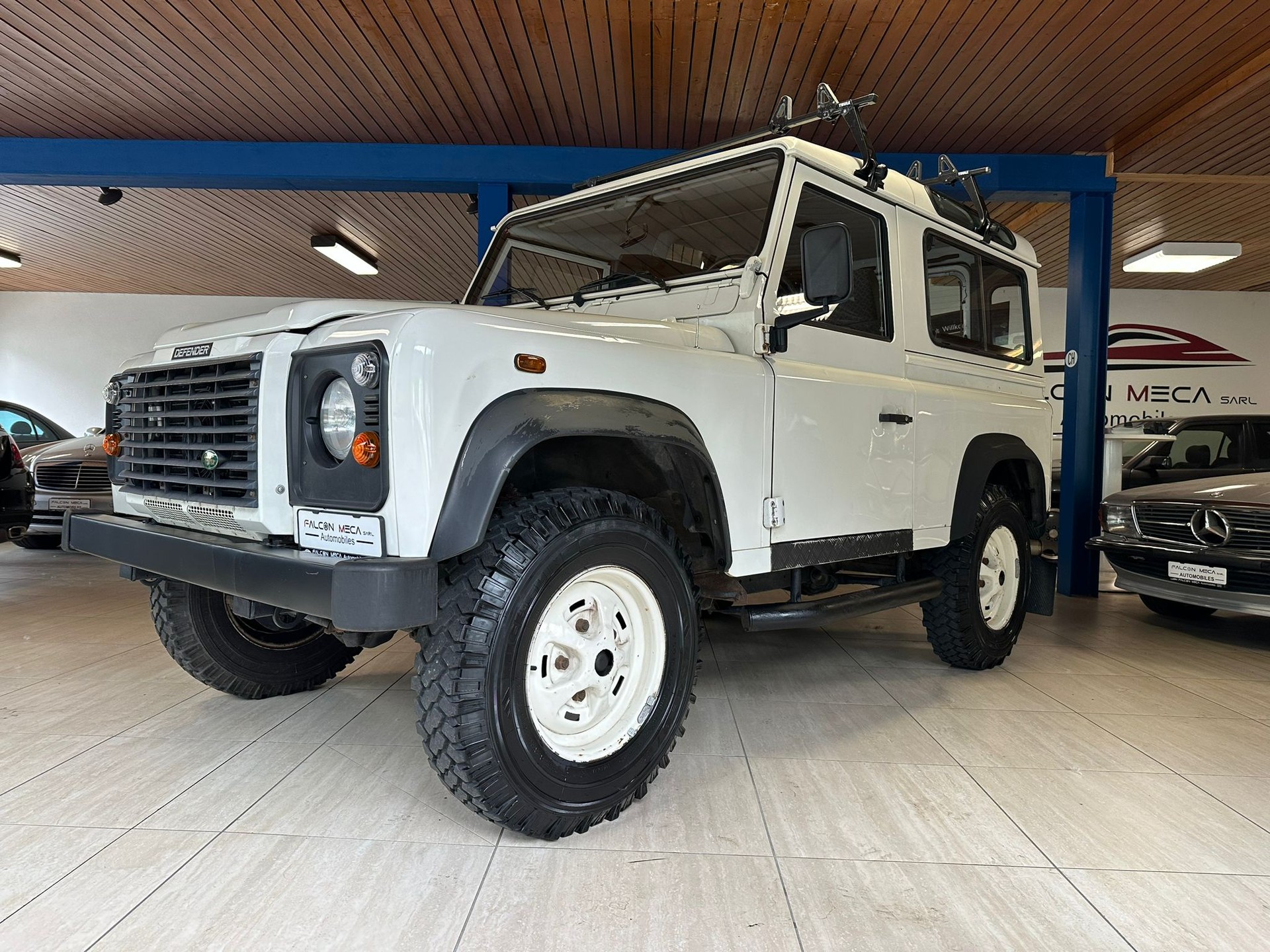 LAND ROVER Defender 90 2.5 Td5-image-9