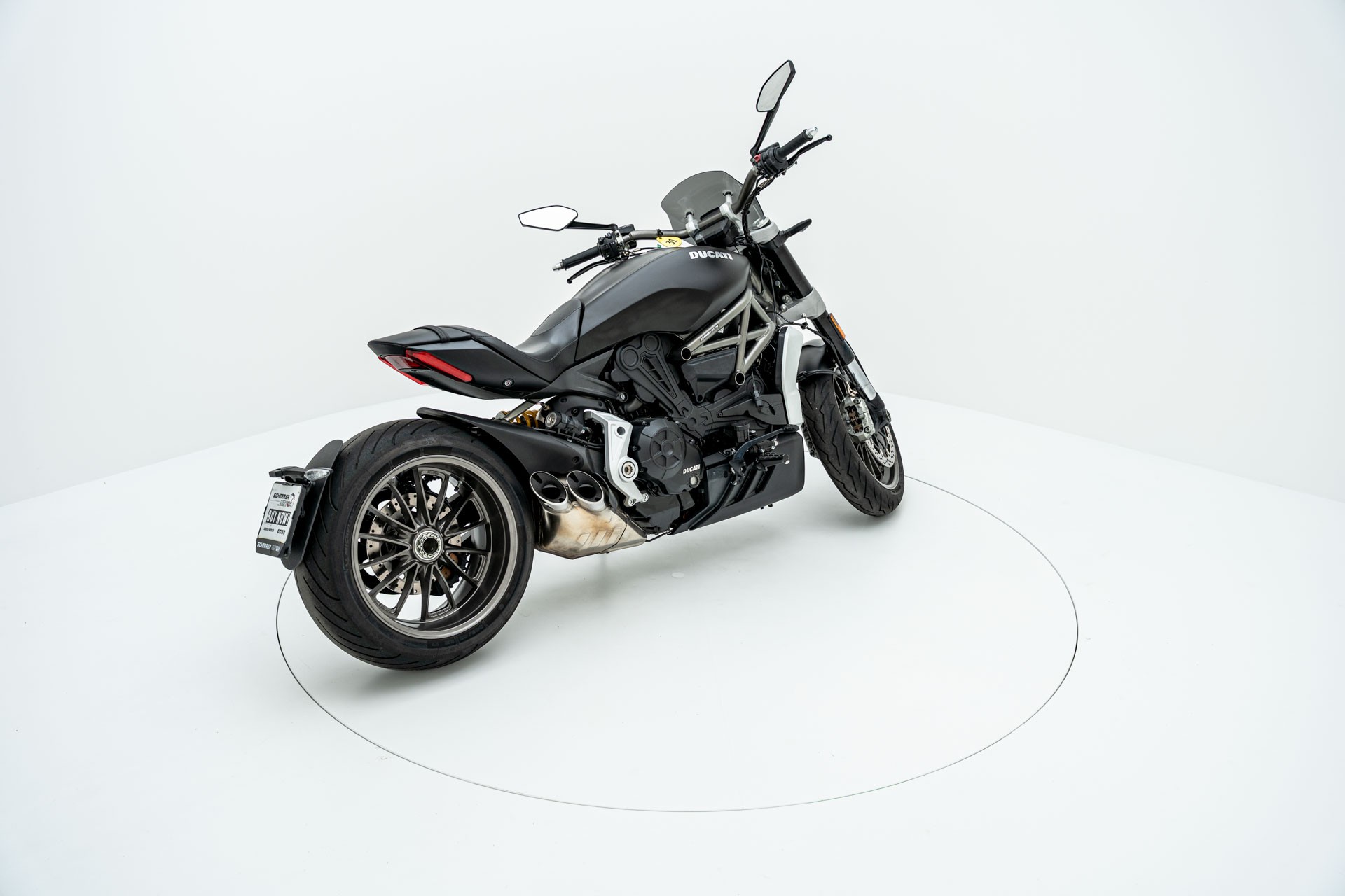 DUCATI XDiavel 1260-showroom-element-3