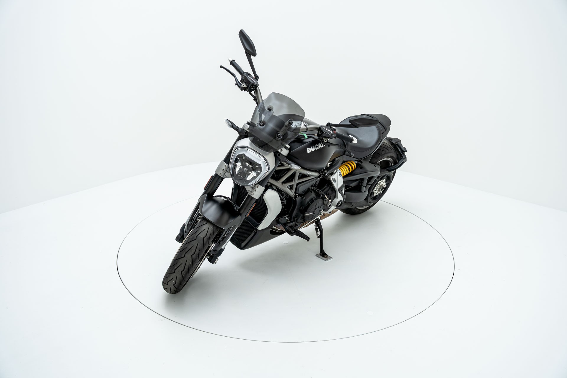 DUCATI XDiavel 1260-showroom-element-2