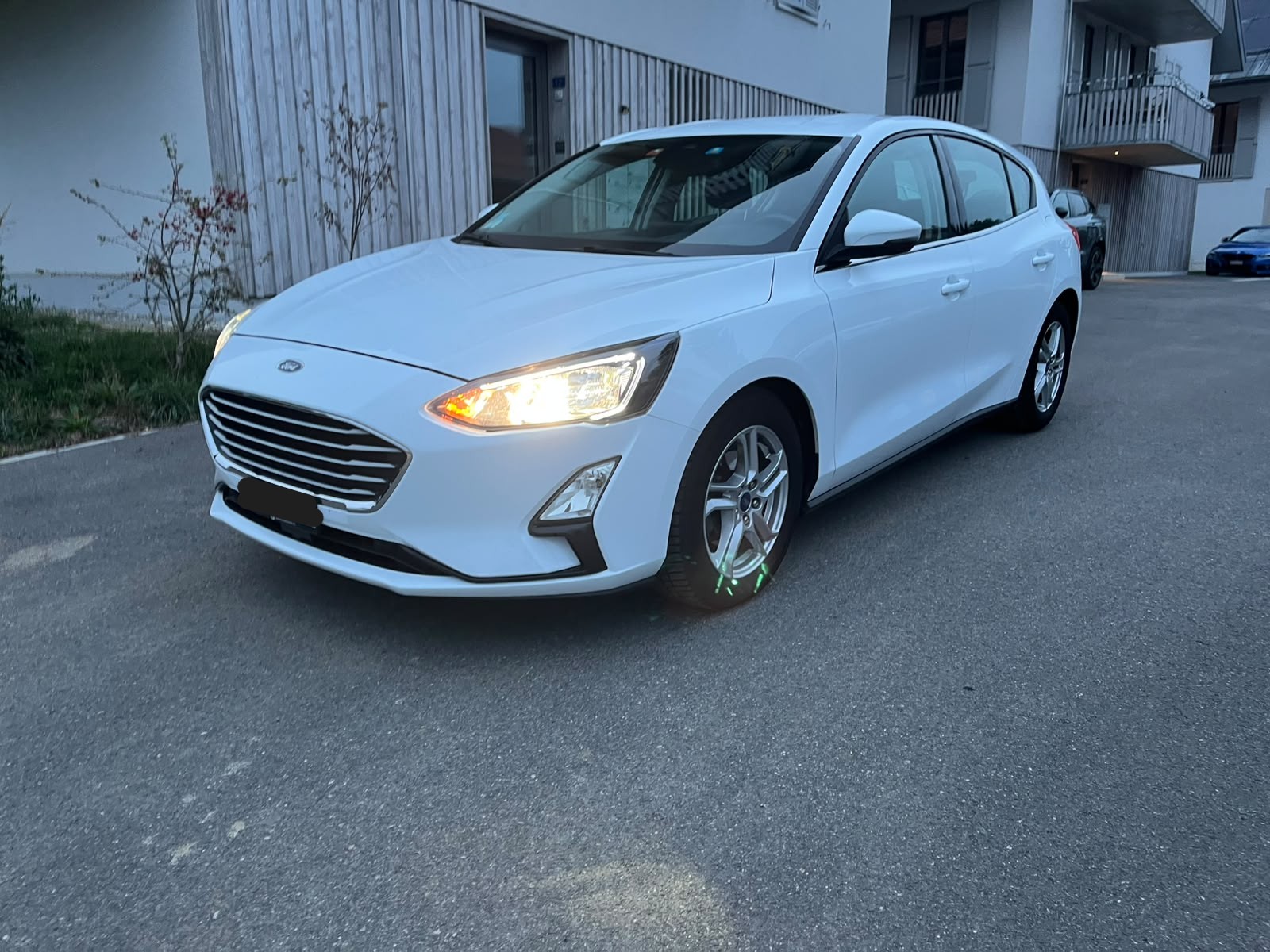 Car photo