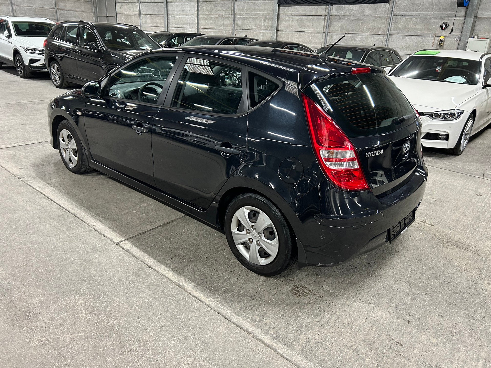 HYUNDAI i30 1.4 Comfort-image-6