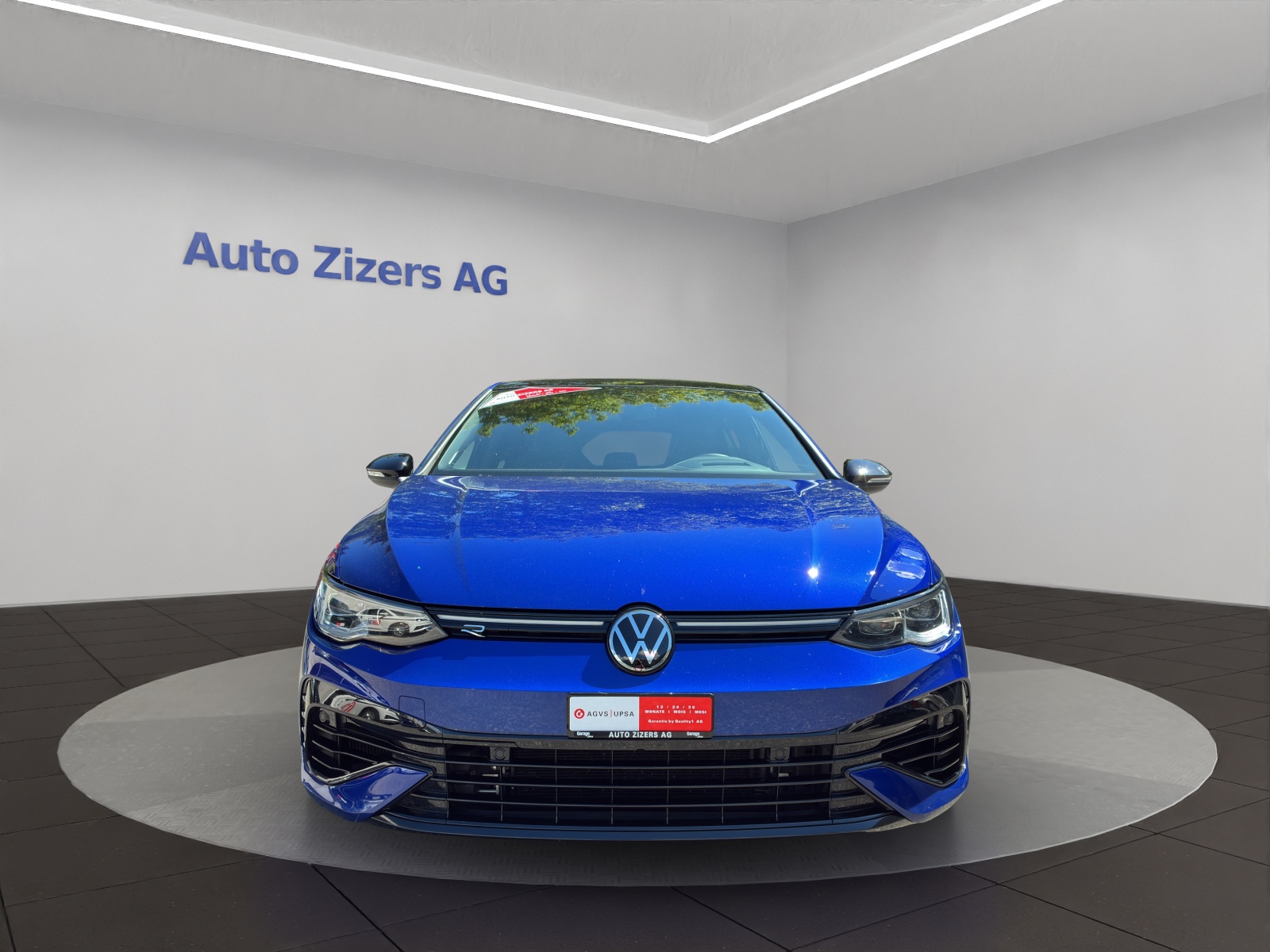 VW Golf 2.0 TSI R DSG 4Motion-image-1
