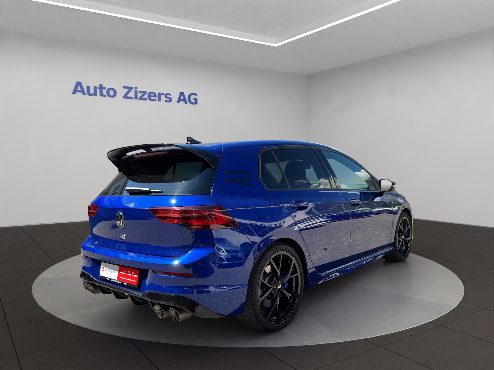 VW Golf 2.0 TSI R DSG 4Motion-image-5