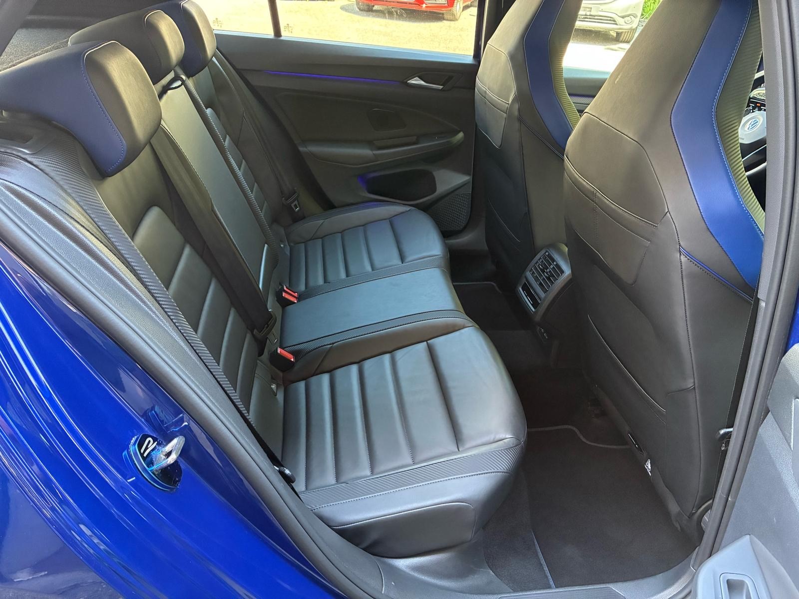 VW Golf 2.0 TSI R DSG 4Motion-image-14