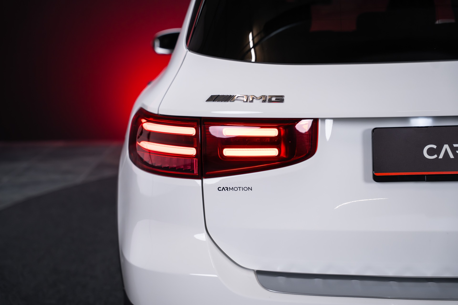 MERCEDES-BENZ GLB 35 AMG 4matic / Facelift / Ambiente-Beleuchtung / Rückfahrkamera-image-6