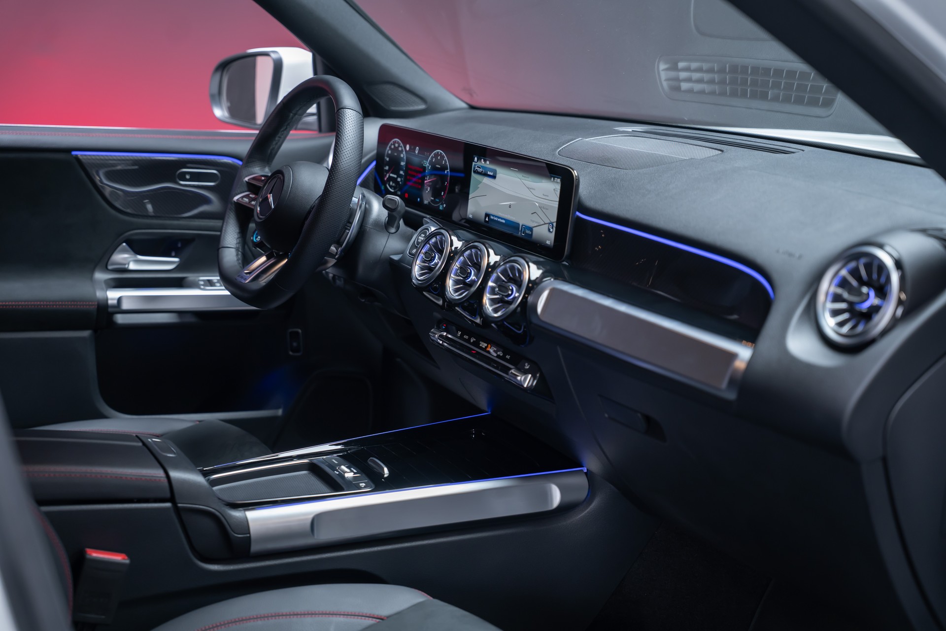 MERCEDES-BENZ GLB 35 AMG 4matic / Facelift / Ambiente-Beleuchtung / Rückfahrkamera-image-22