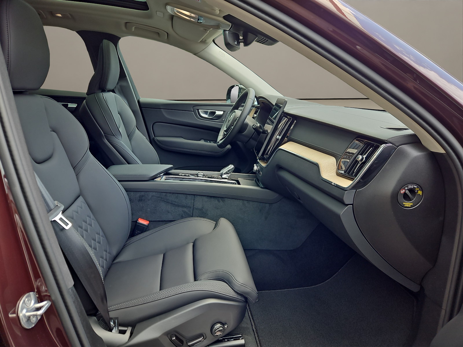 VOLVO XC60 2.0 T8 TE Ultra Dark eAWD-image-11