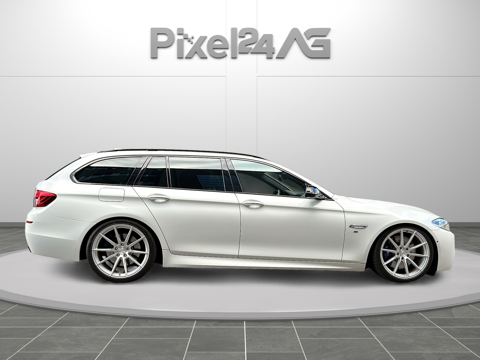 BMW M550d Touring xDrive Steptronic-image-6