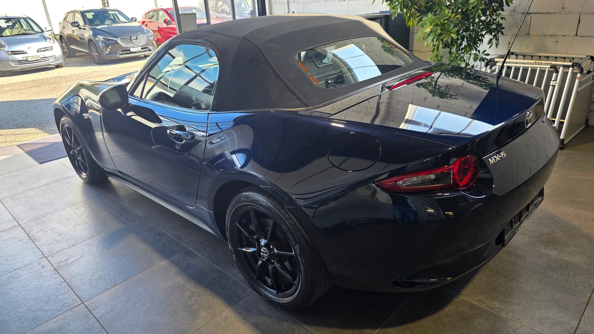 MAZDA MX-5 SKYACTIV-G 132 Ambition-image-5