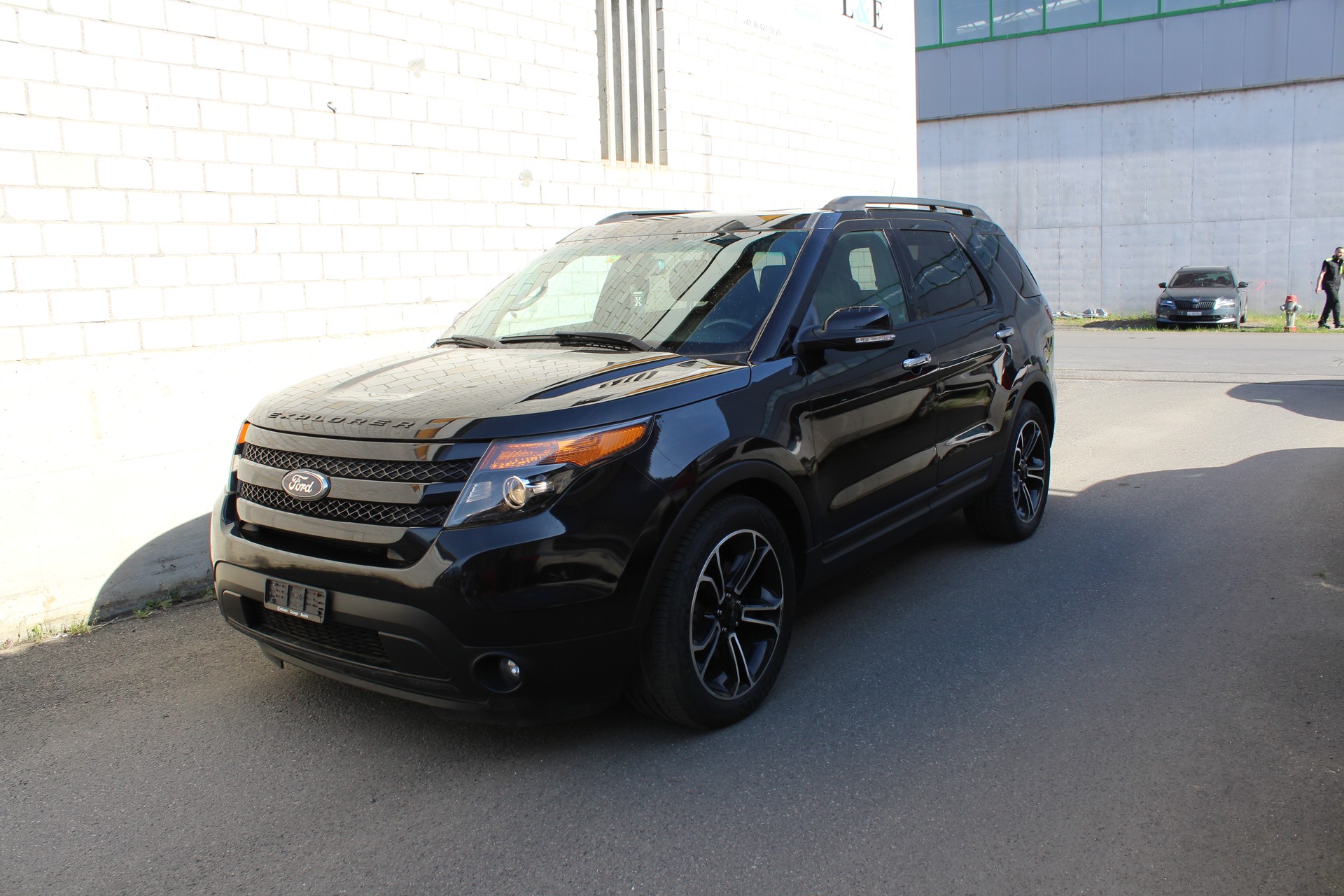 FORD EXPLORER