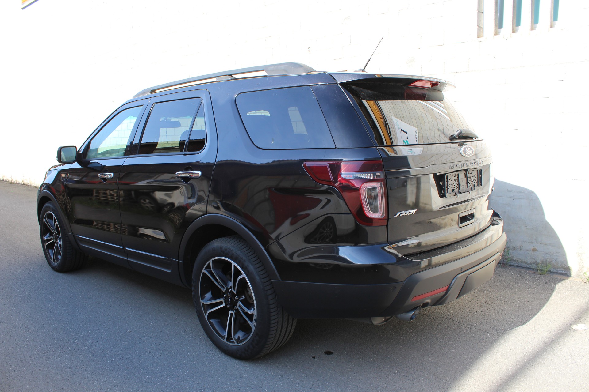 FORD EXPLORER-image-1