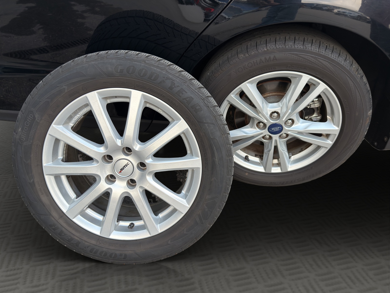 FORD Galaxy 2.0 TDCi Titanium AWD PowerShift-image-20