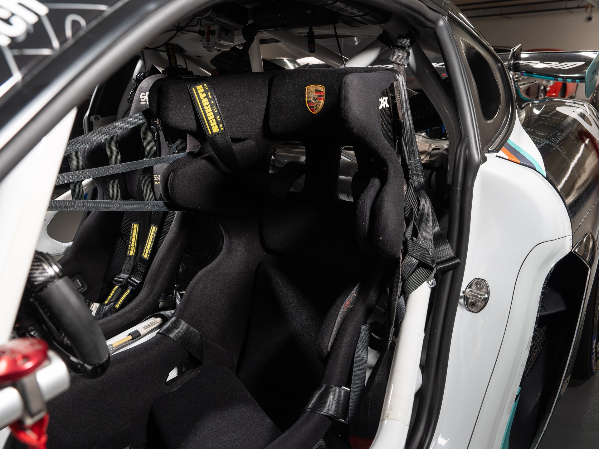 PORSCHE 718 GT4 Club Sport Manthey Racing MR-image-25