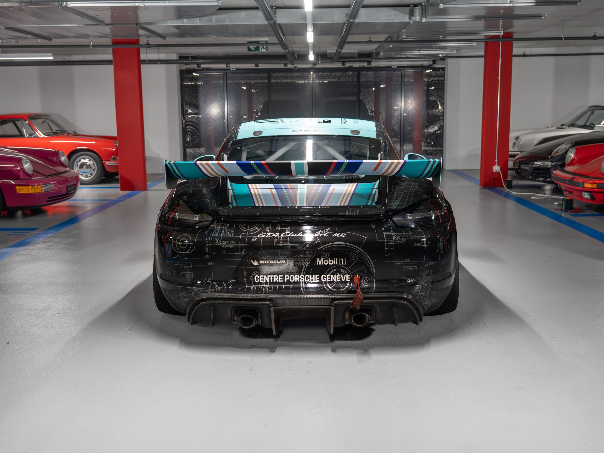 PORSCHE 718 GT4 Club Sport Manthey Racing MR-image-1
