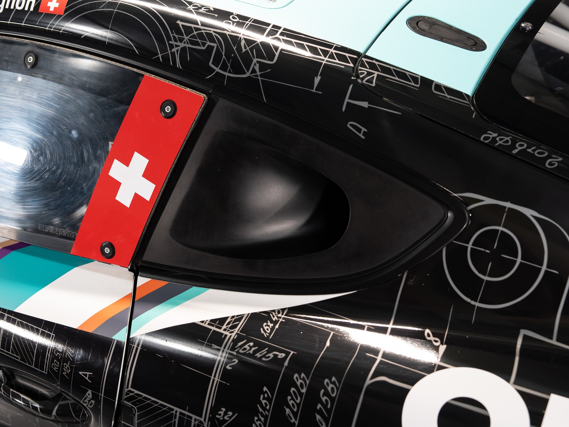 PORSCHE 718 GT4 Club Sport Manthey Racing MR-image-13