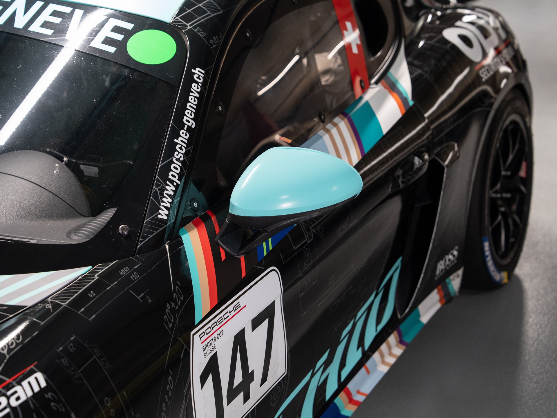 PORSCHE 718 GT4 Club Sport Manthey Racing MR-image-7
