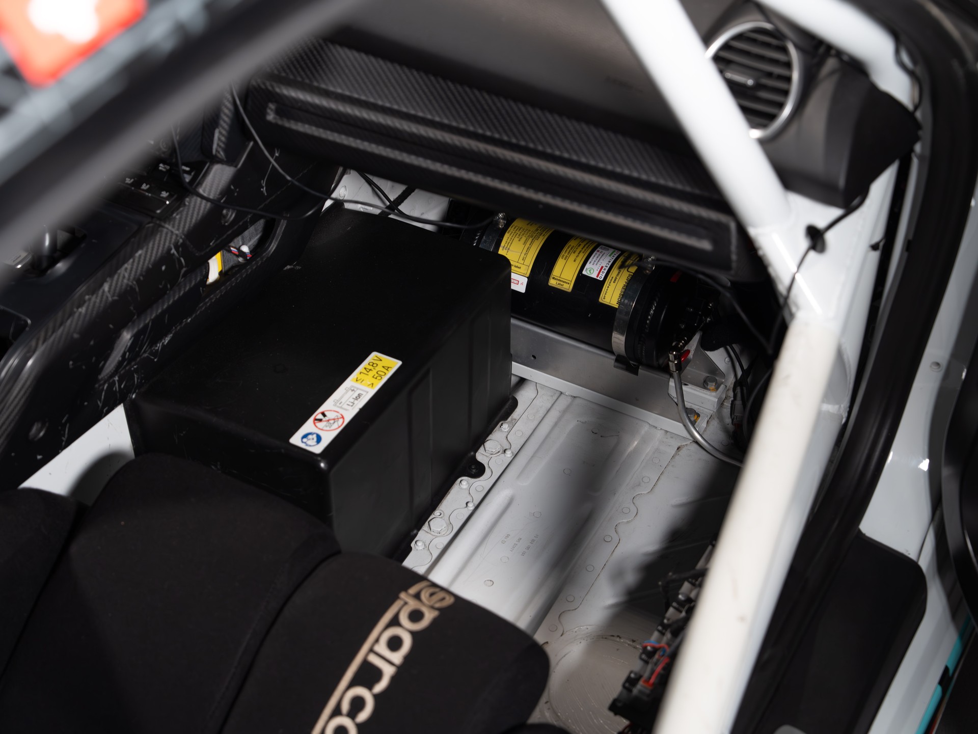 PORSCHE 718 GT4 Club Sport Manthey Racing MR-image-18