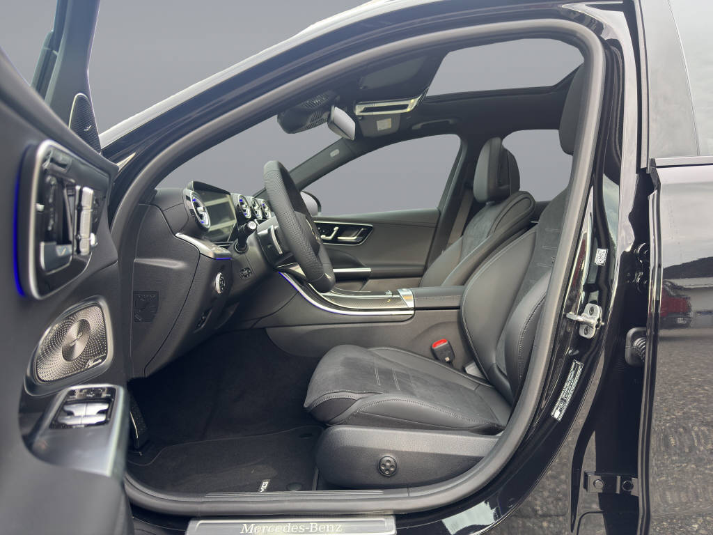 MERCEDES-BENZ C 220 d Swiss Star AMG Line 4matic Kombi-image-8