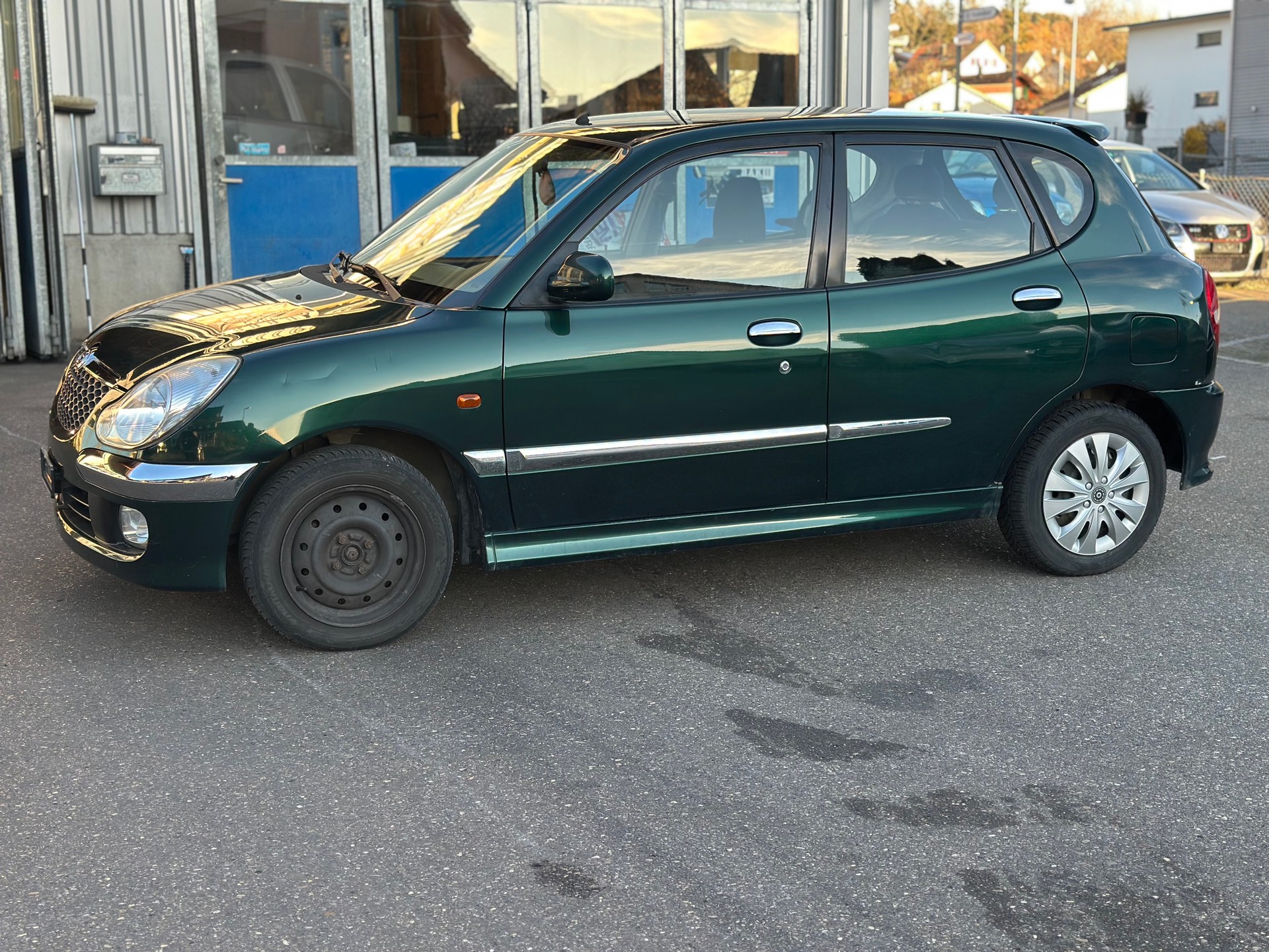 DAIHATSU Sirion 1.3 4x4 V-Line-image-1