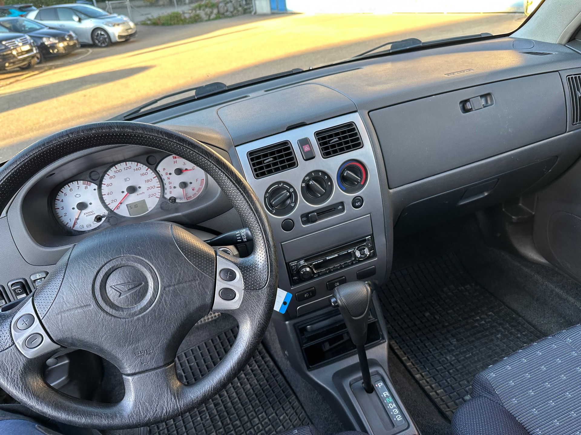 DAIHATSU Sirion 1.3 4x4 V-Line-image-11