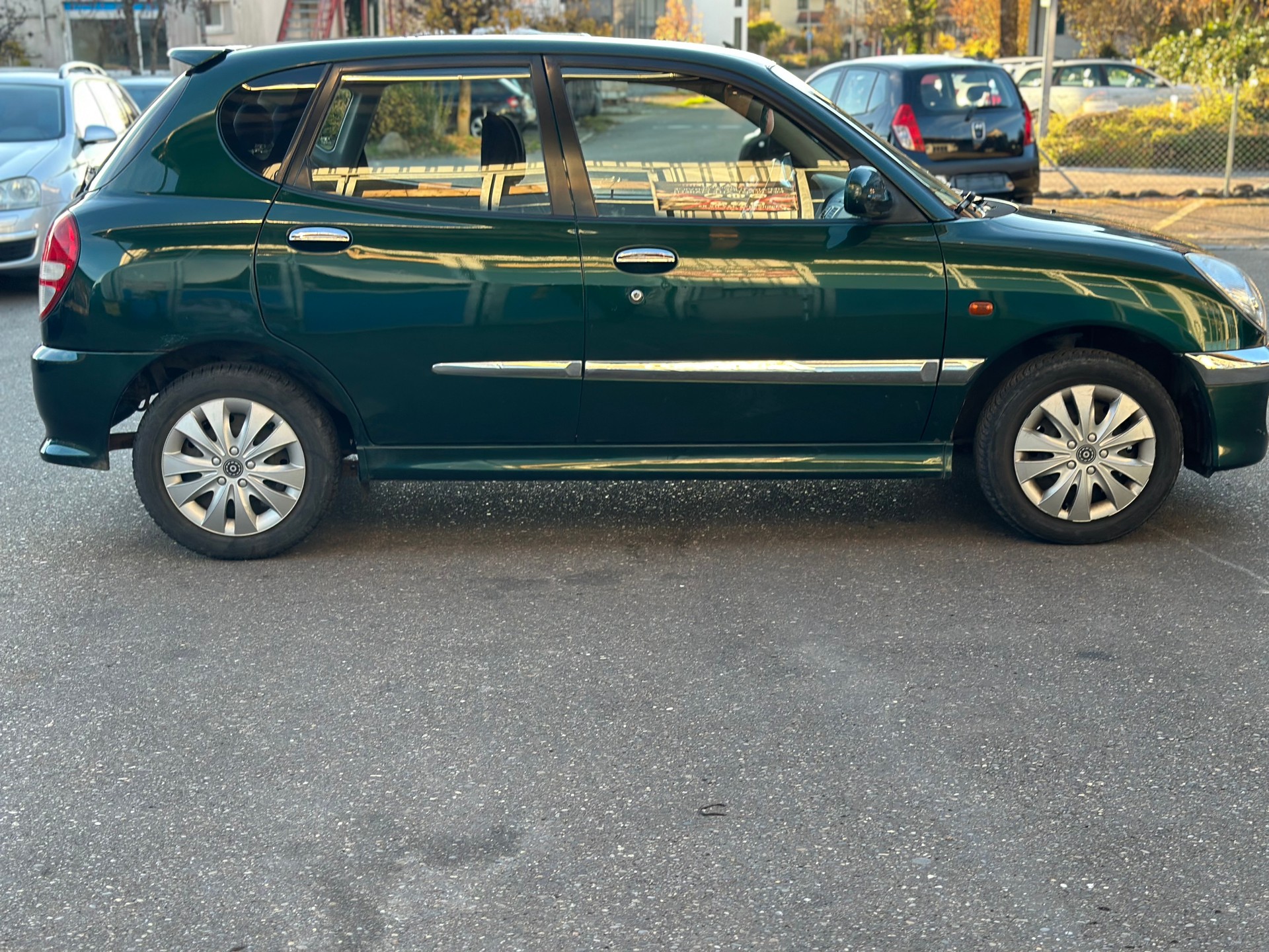 DAIHATSU Sirion 1.3 4x4 V-Line-image-4