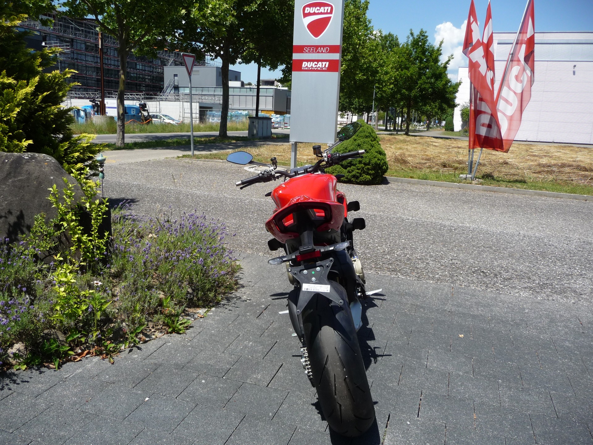 DUCATI Streetfighter V4 S-image-4