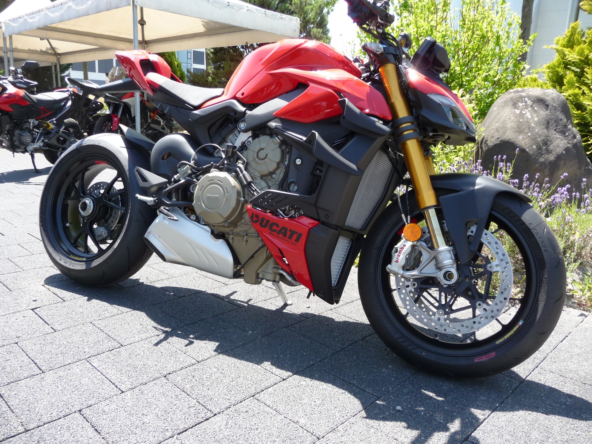 DUCATI Streetfighter V4 S-showroom-element-2