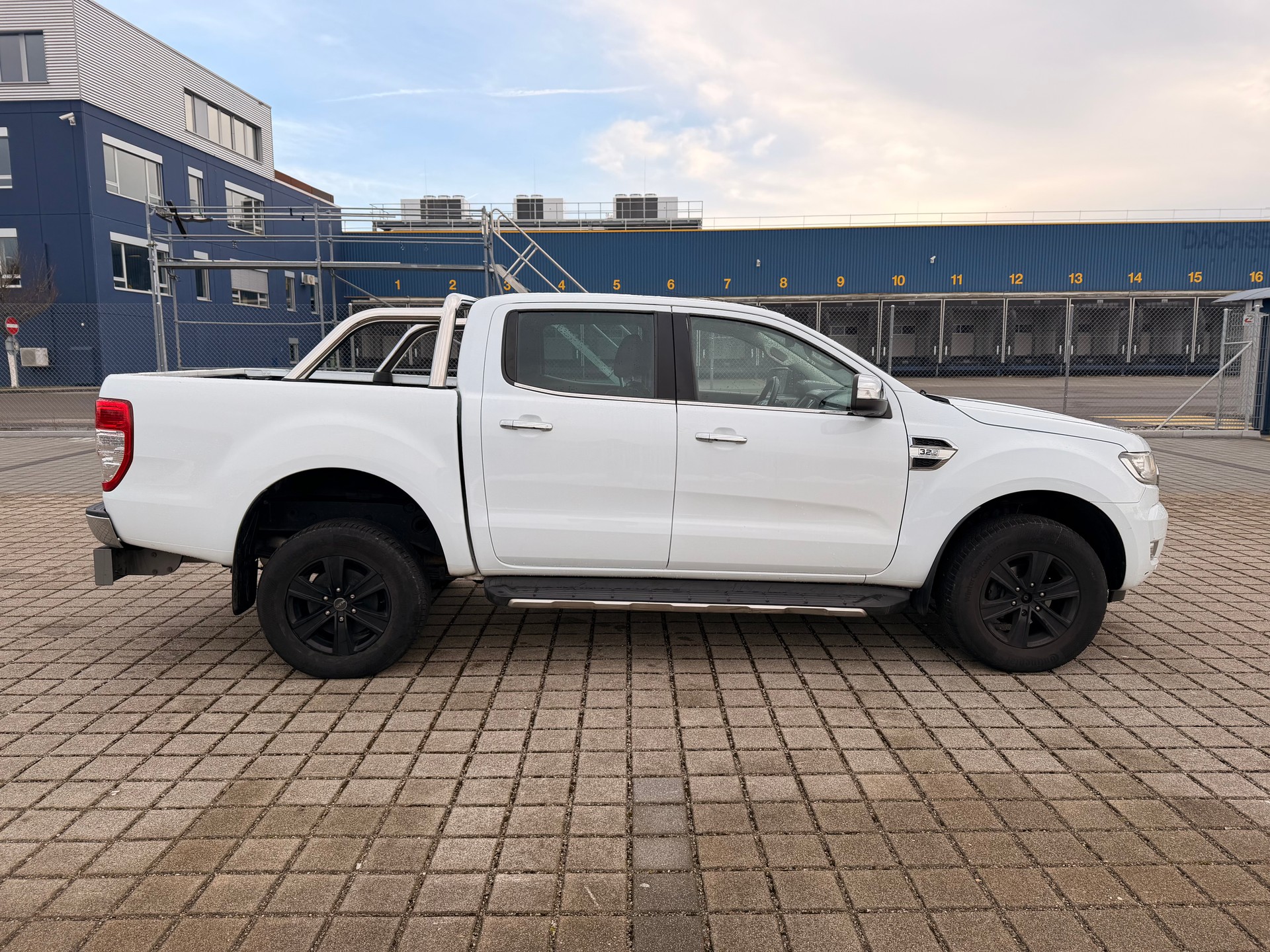 FORD Ranger Wildtrak 3.2 TDCi 4x4 A AHK 6000 KG-showroom-element-3
