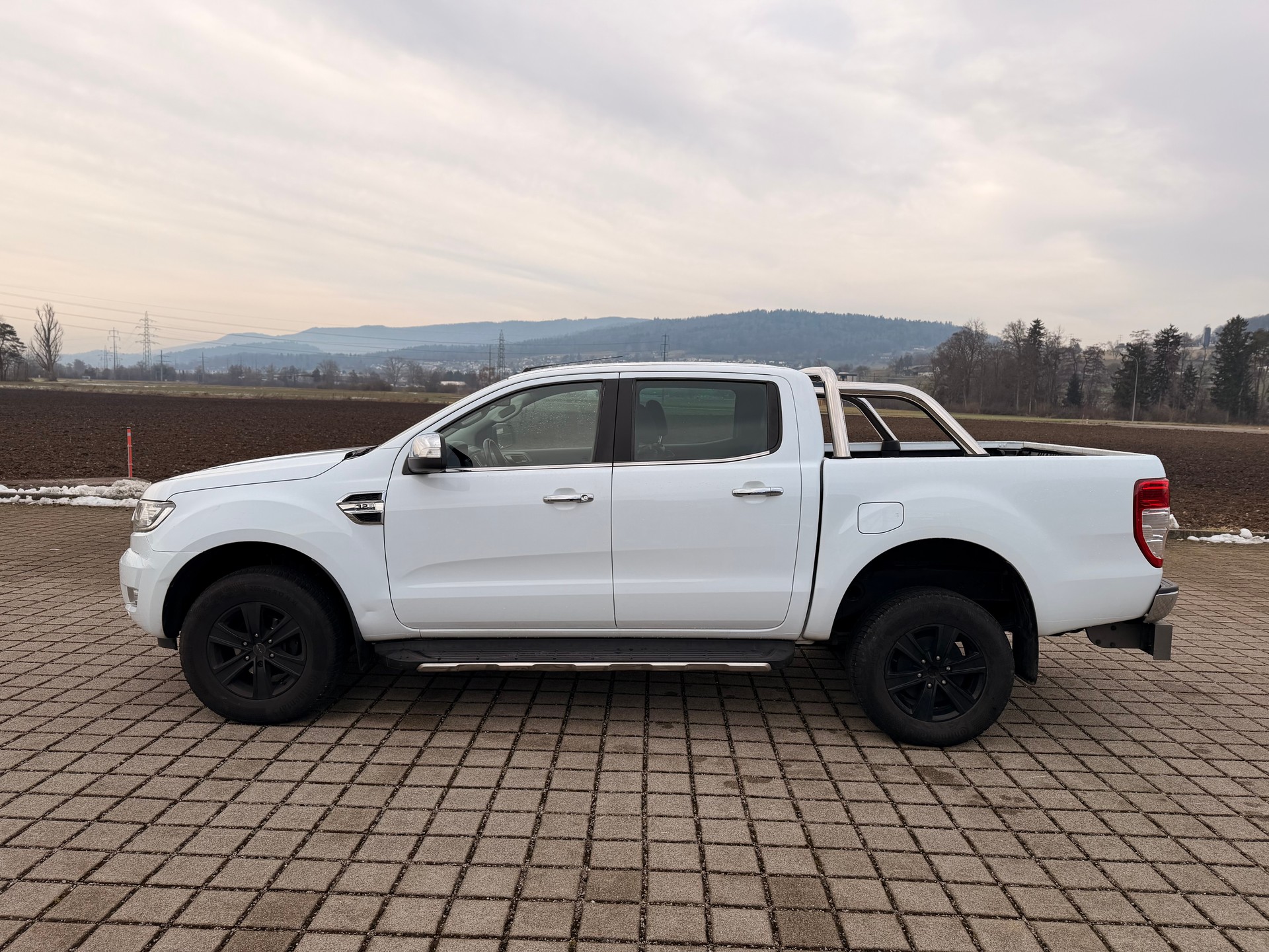 FORD Ranger Wildtrak 3.2 TDCi 4x4 A AHK 6000 KG-image-10