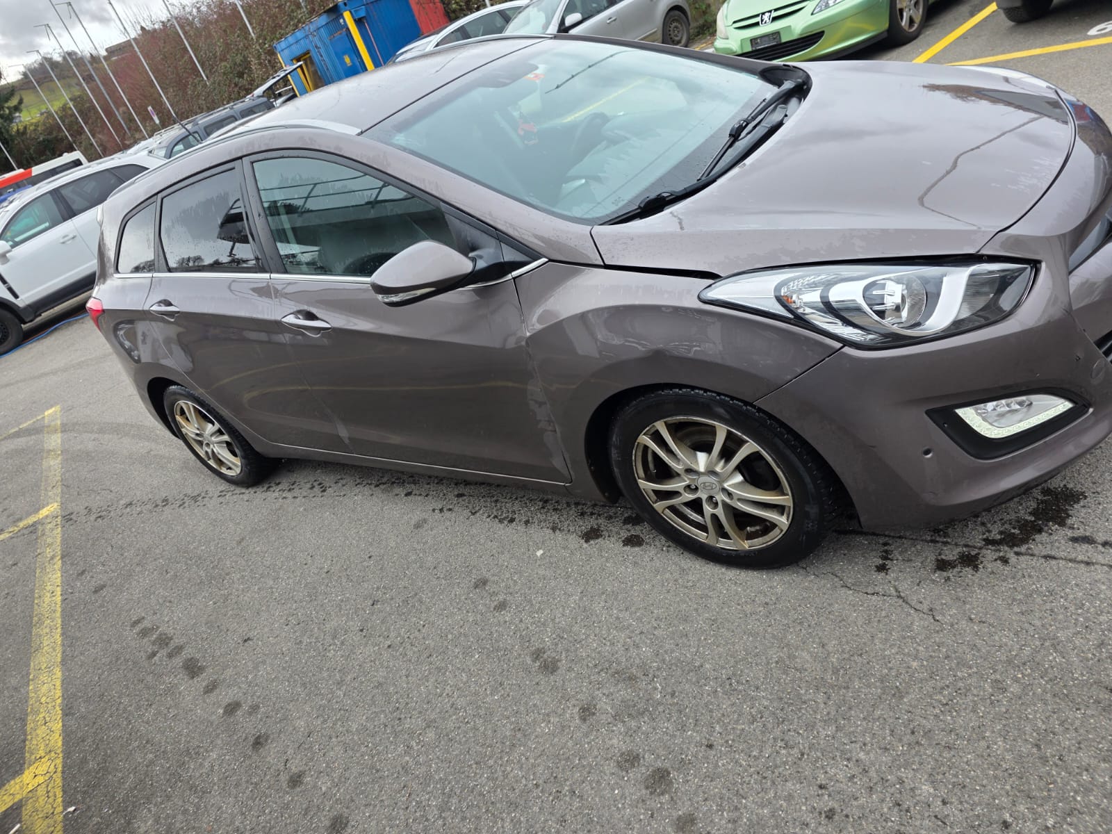 HYUNDAI i30 Wagon 1.6 GDI Premium Automatic-image-15