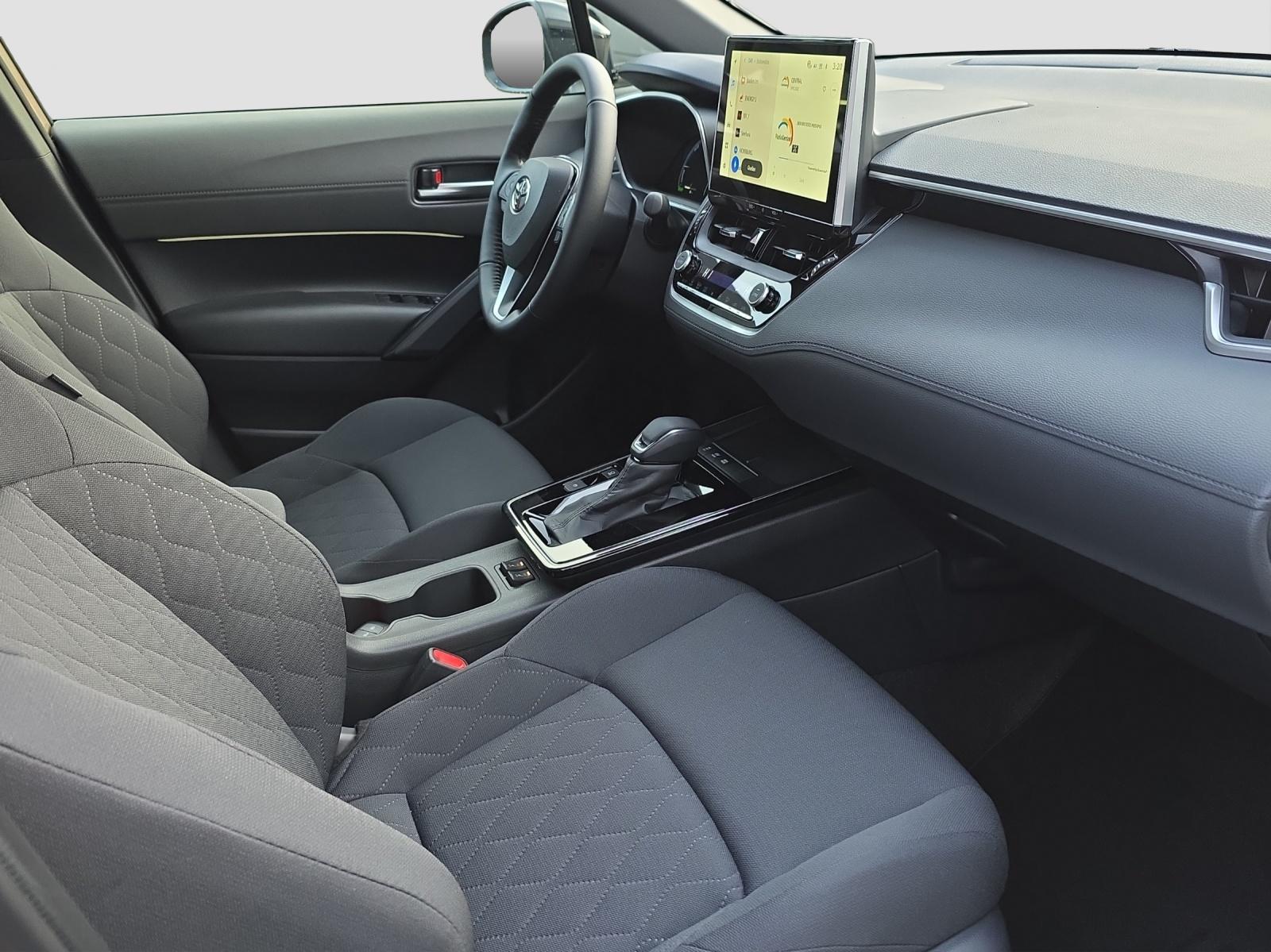 TOYOTA Corolla Cross 2.0 HSD Trend AWD-i-image-18