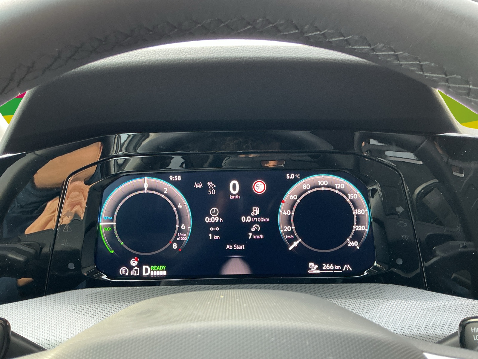 VW Golf 1.5 TSI PHEV Style-image-6
