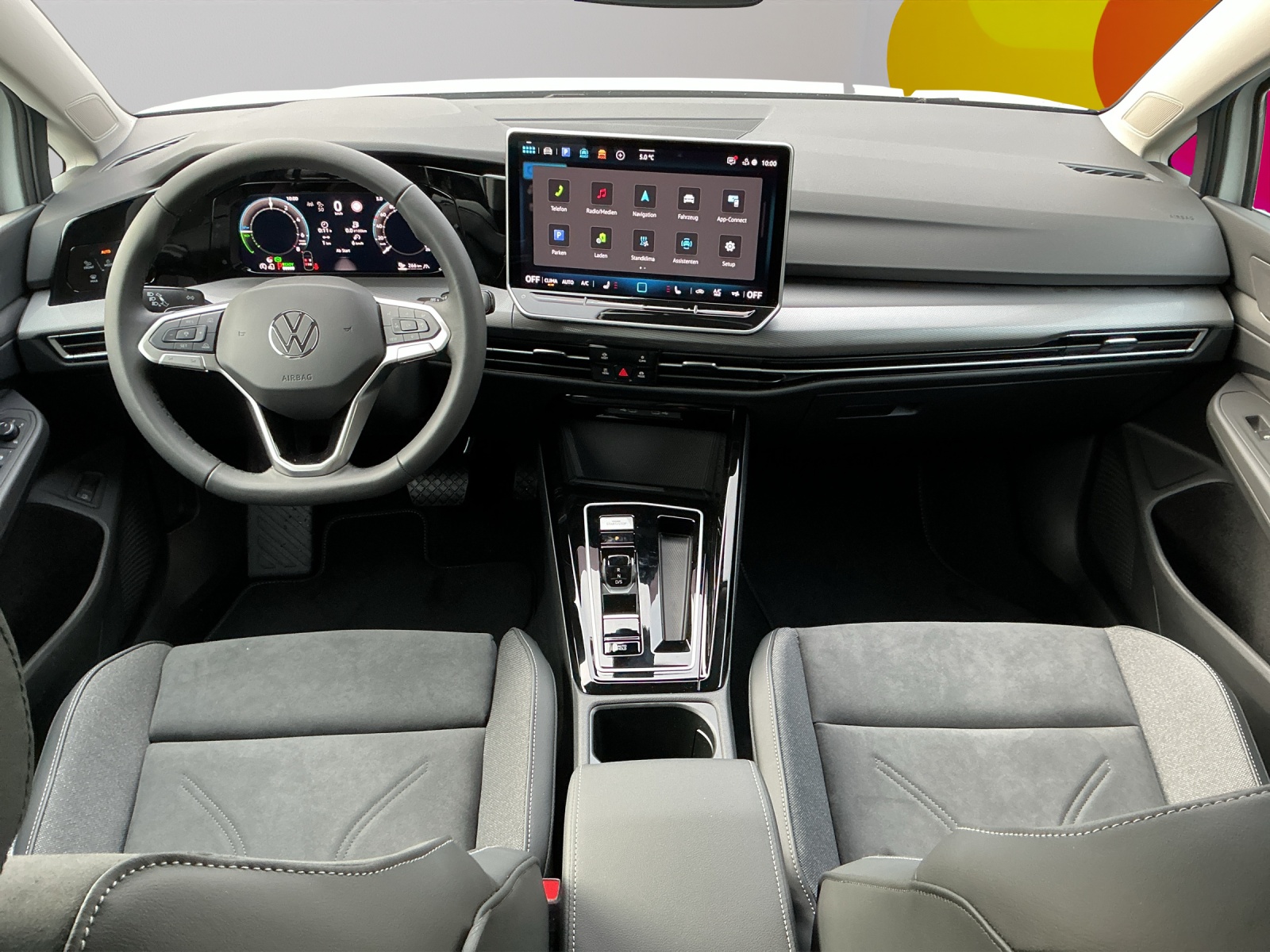 VW Golf 1.5 TSI PHEV Style-image-8
