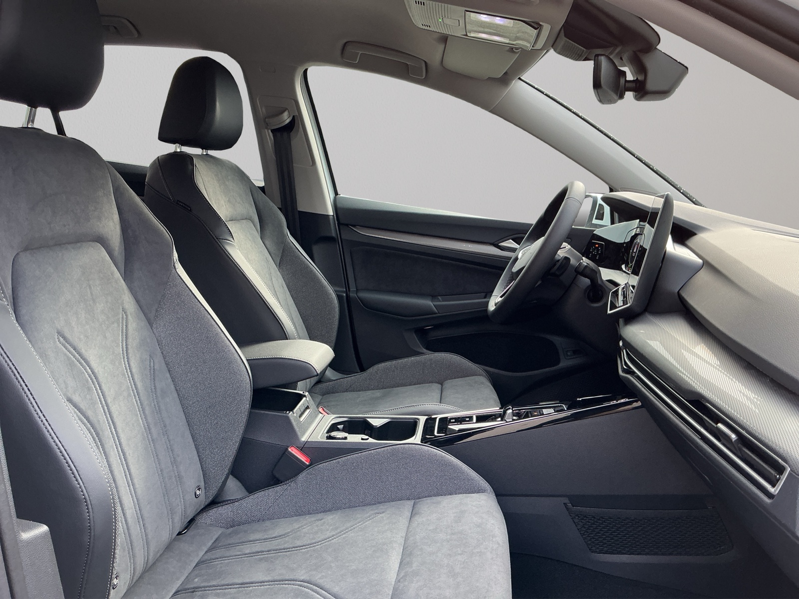 VW Golf 1.5 TSI PHEV Style-image-10