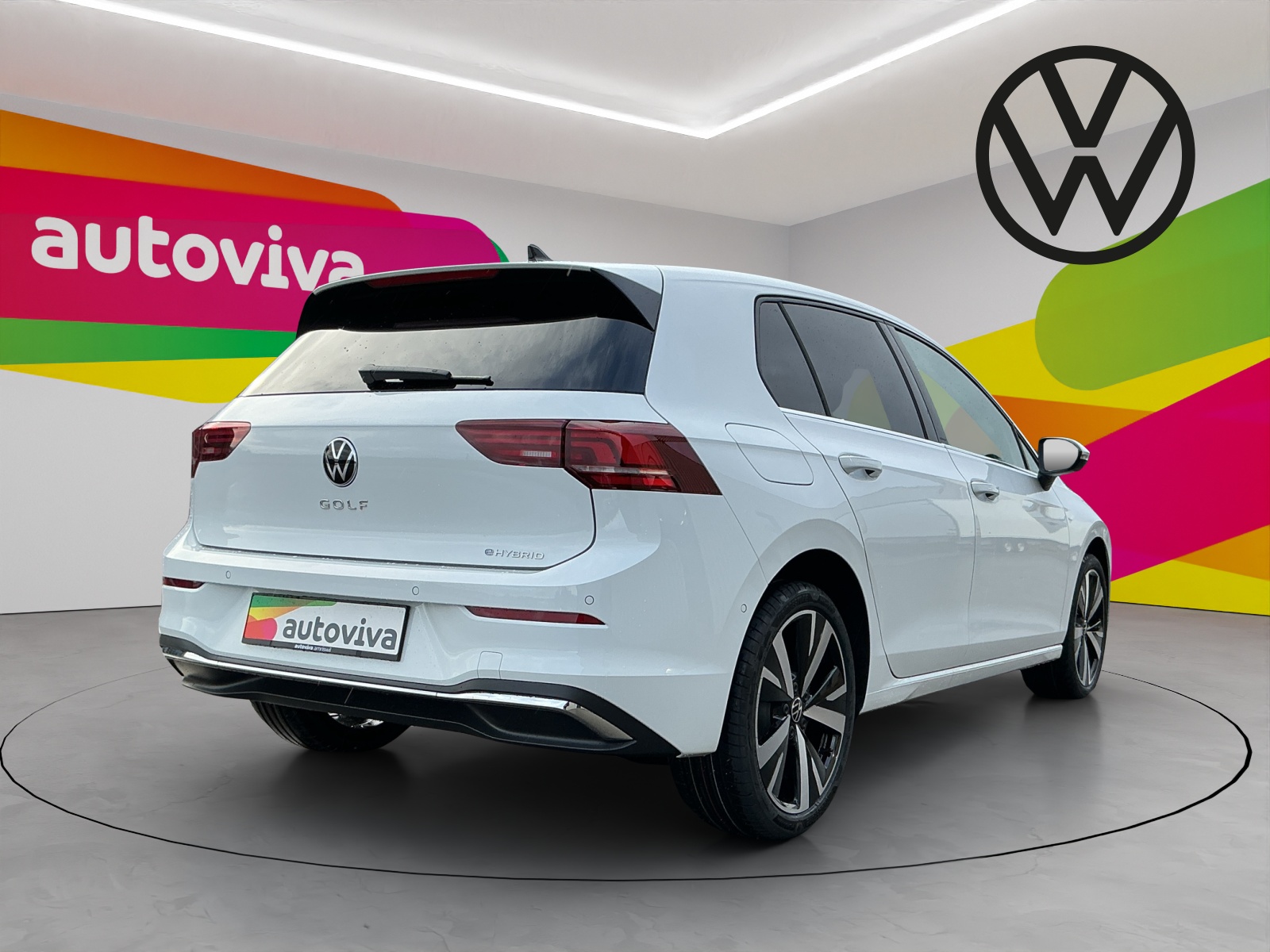 VW Golf 1.5 TSI PHEV Style-image-2